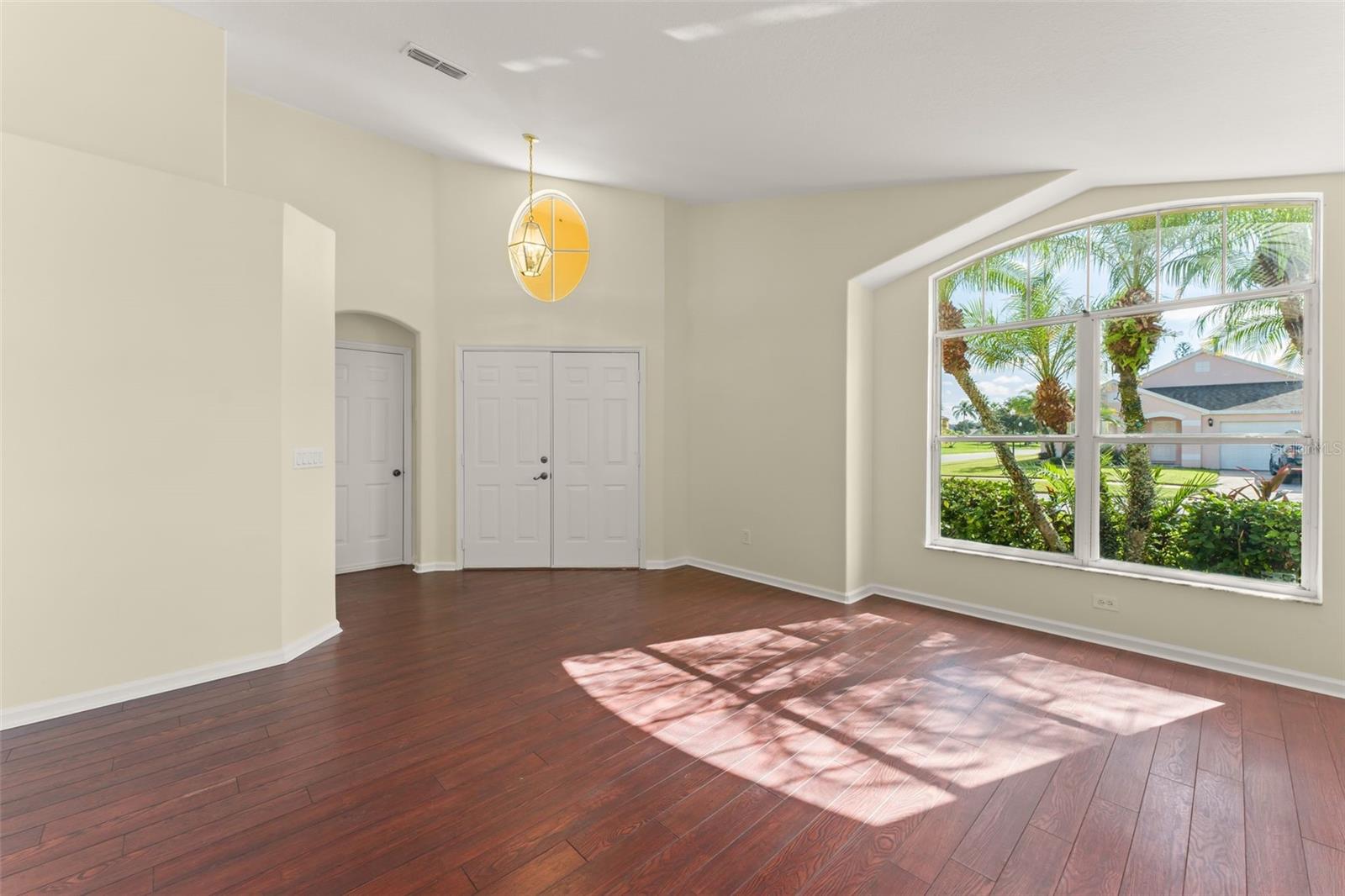 6865 BOUGAINVILLEA CRESCENT DR — photo 5