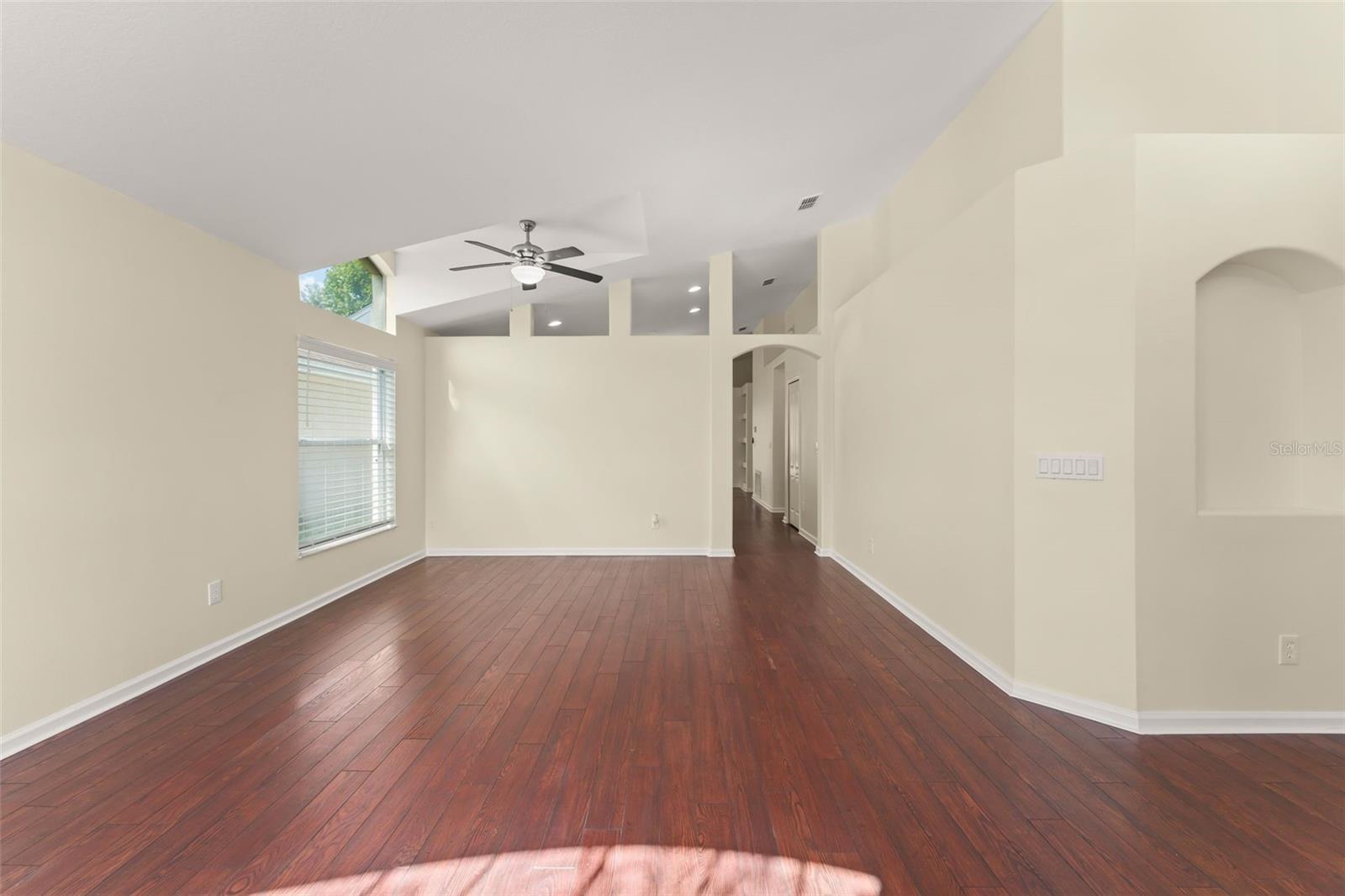 6865 BOUGAINVILLEA CRESCENT DR — photo 7