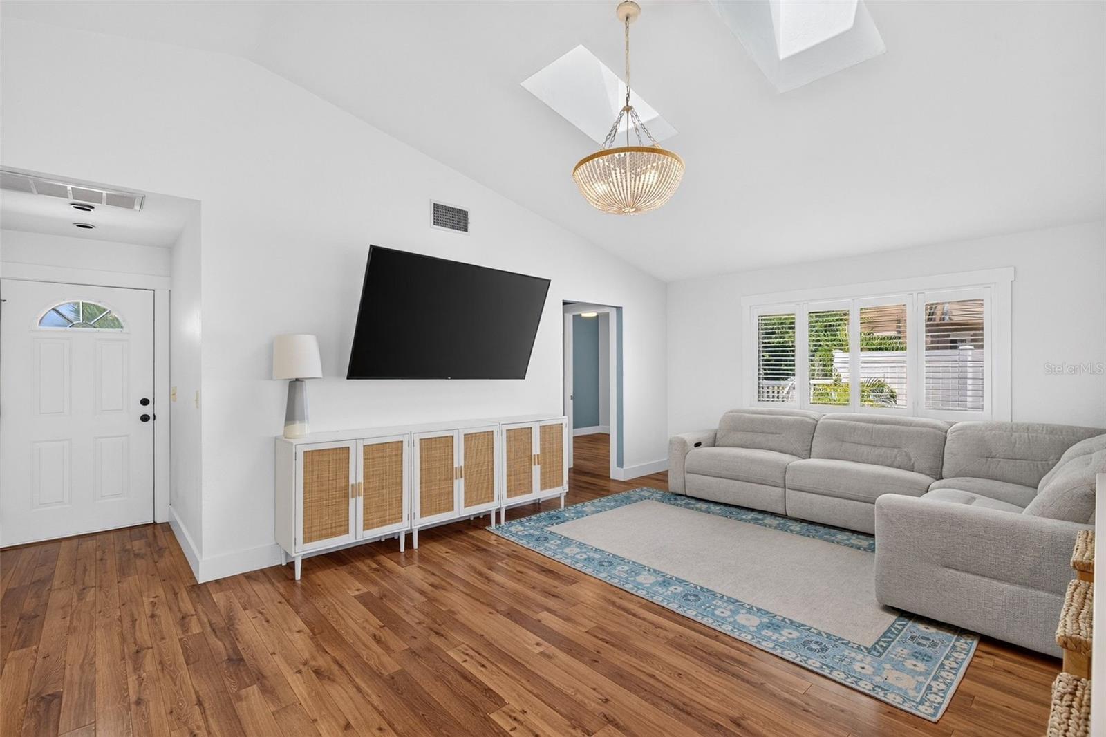 4713 MONTROSE AVE — photo 4