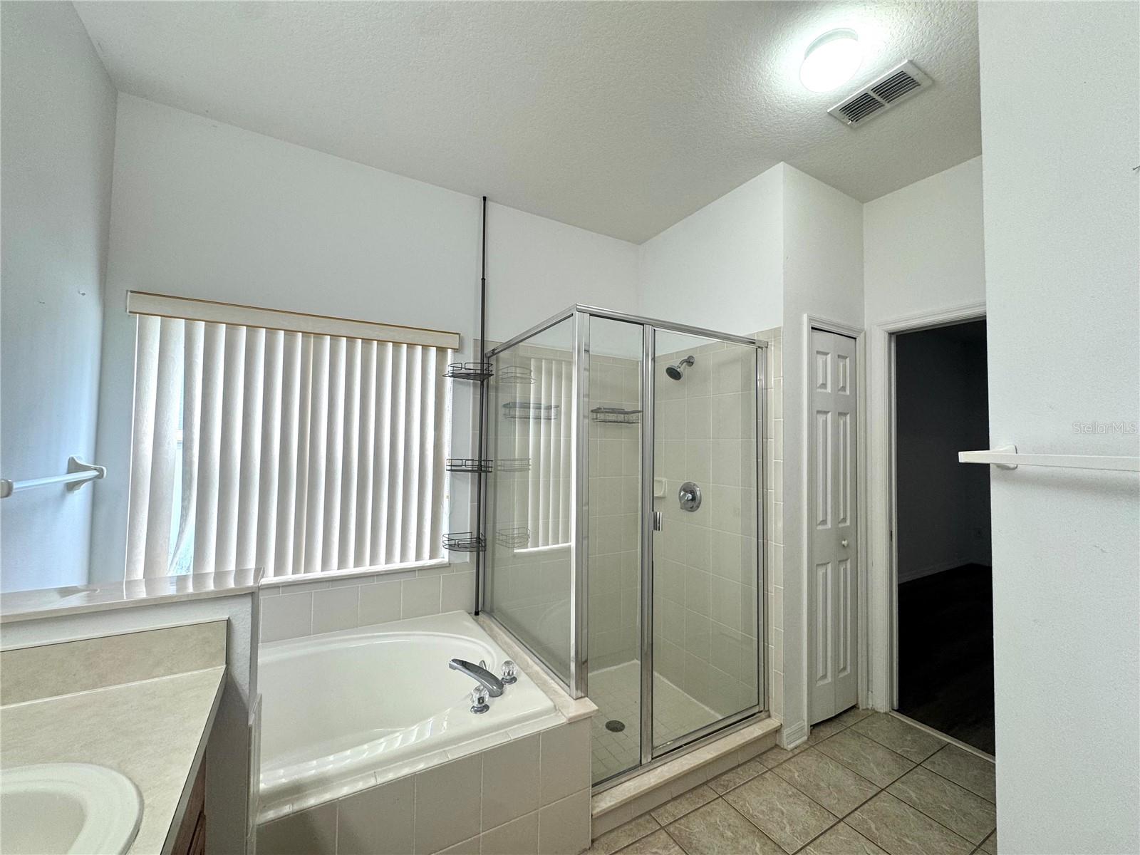5716 PORT CONCORDE LN — photo 11