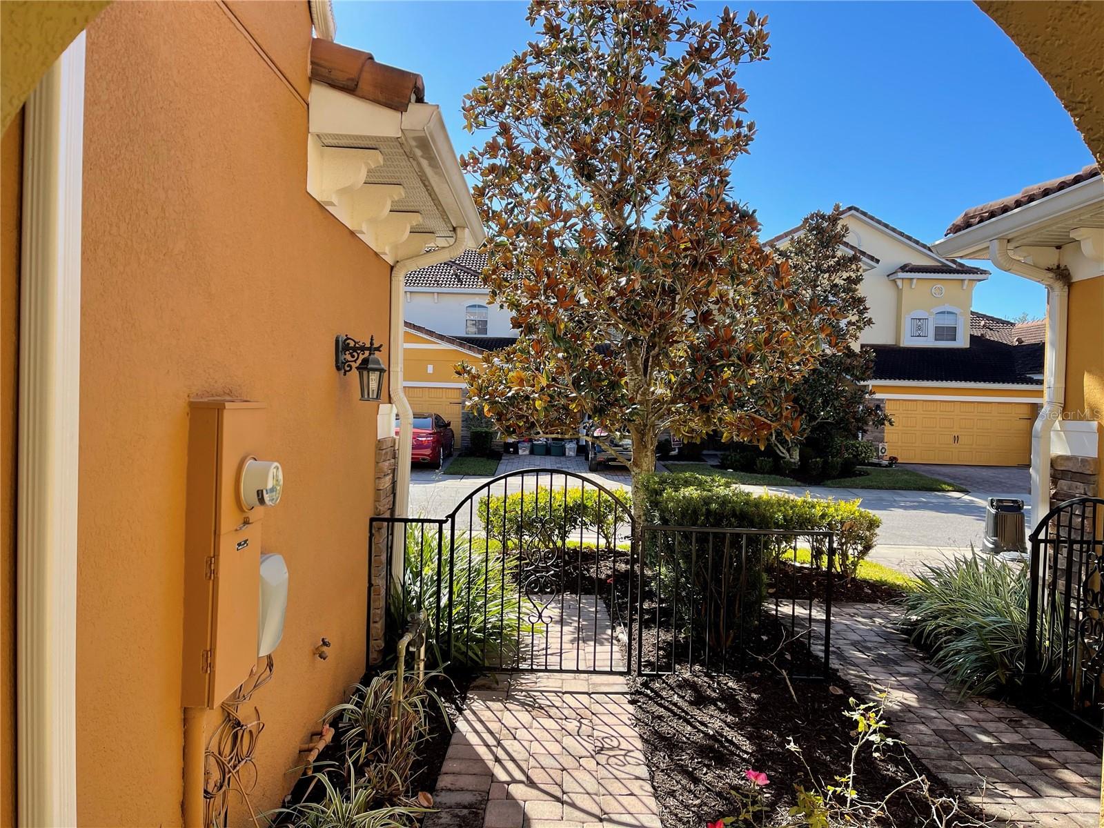 5114 FIORELLA LN — photo 2