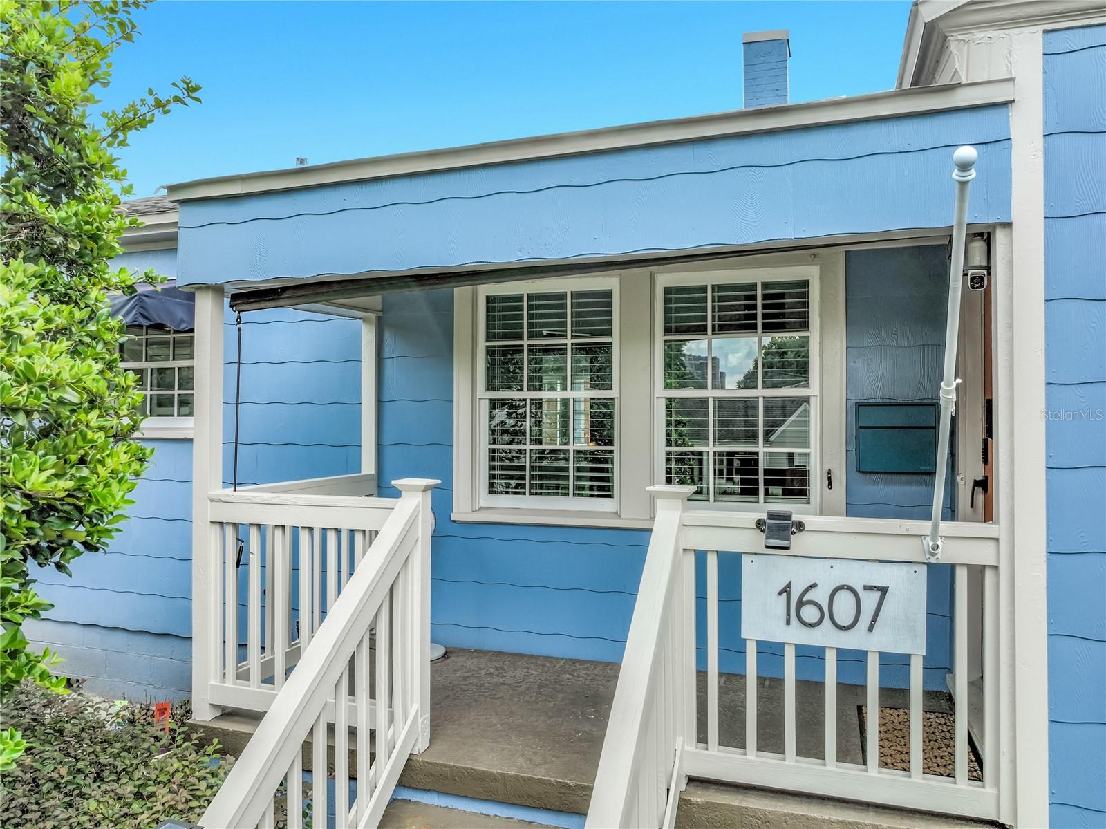 1607 DELANEY AVE — photo 3