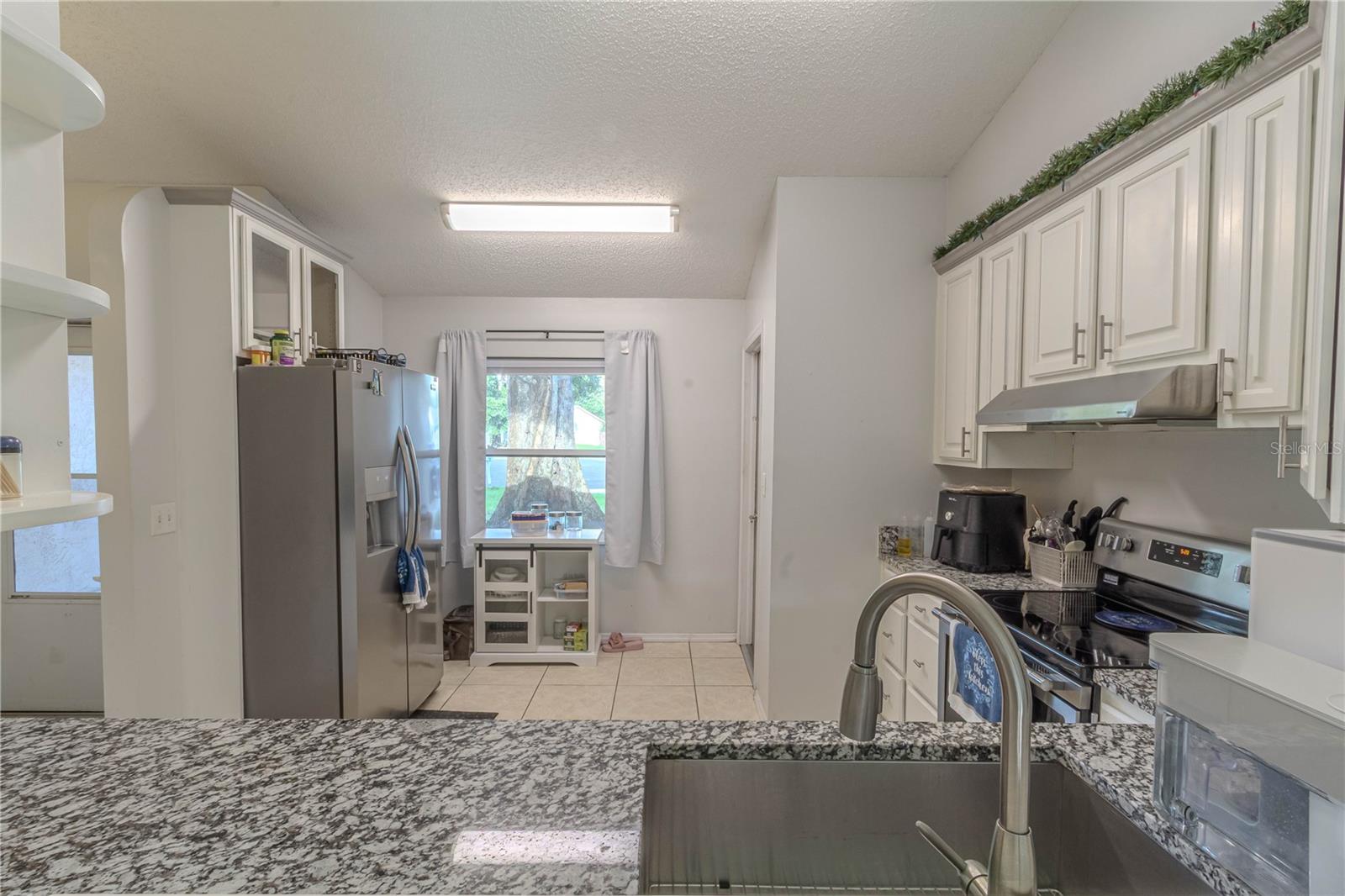 108 SUGAR MAPLE CT — photo 4