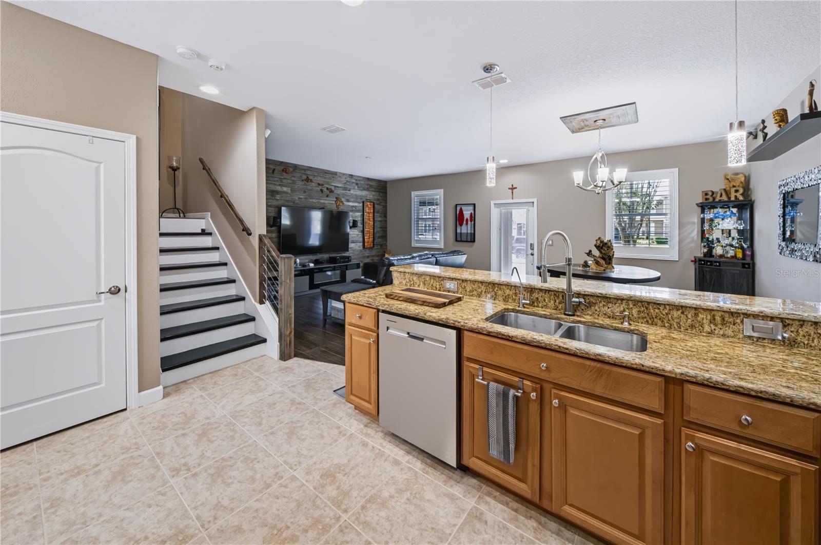 5751 NEW INDEPENDENCE PKWY — photo 9
