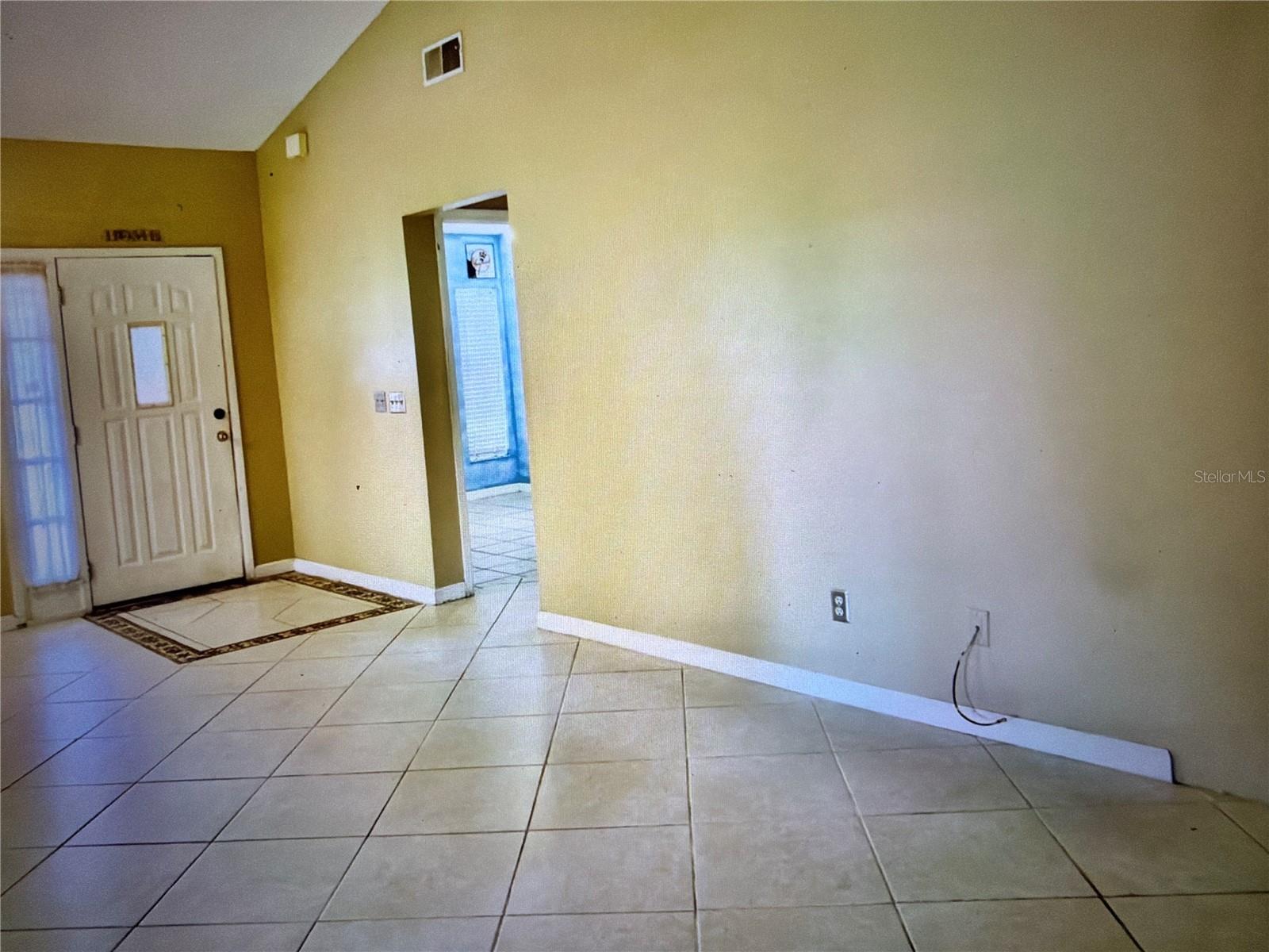 1019 COVINGTON ST — photo 3