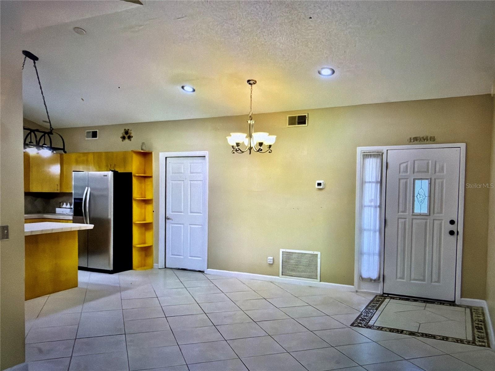 1019 COVINGTON ST — photo 4