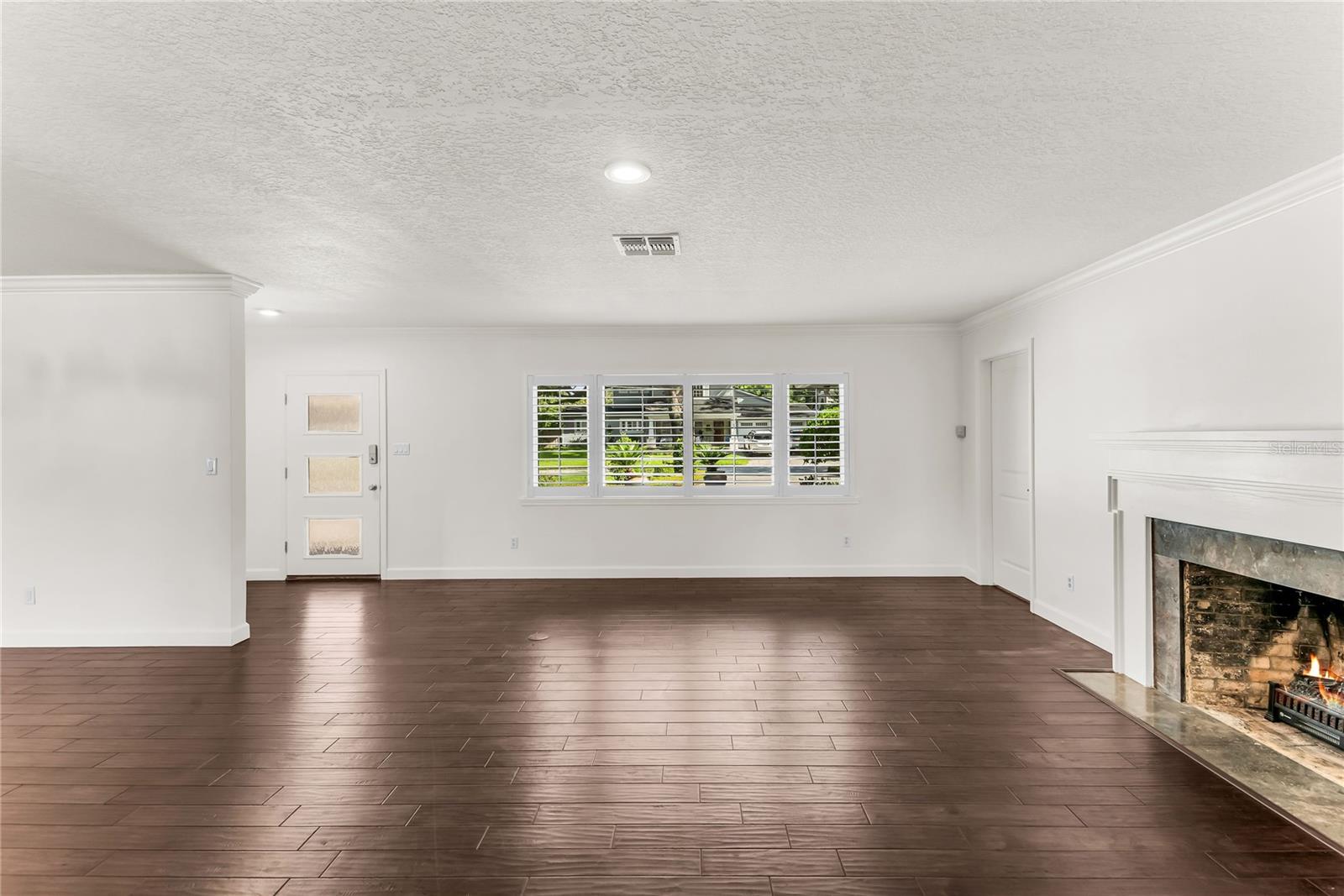 14 HOPKINS CIR — photo 5