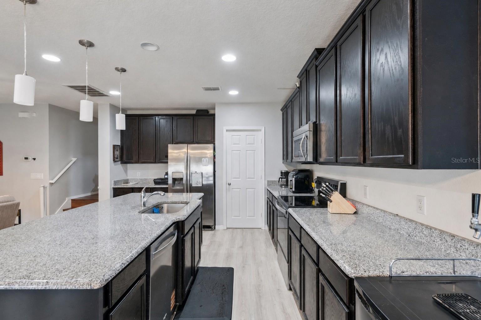 2518 MONTICELLO WAY — photo 11