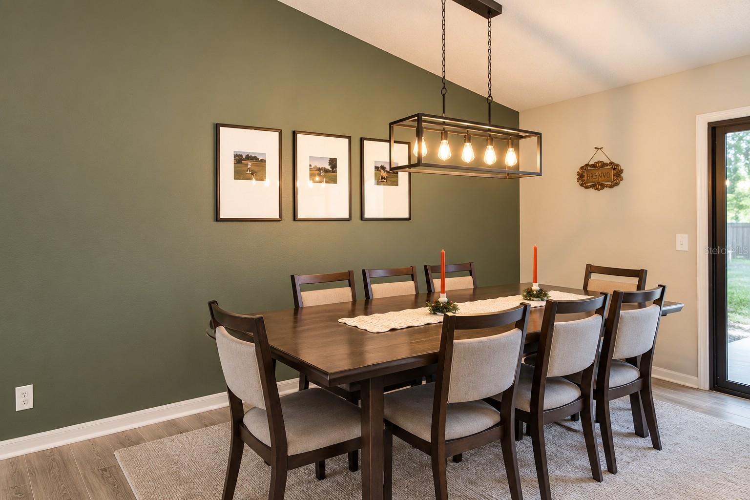 120 N ABERDEEN CIR — photo 8