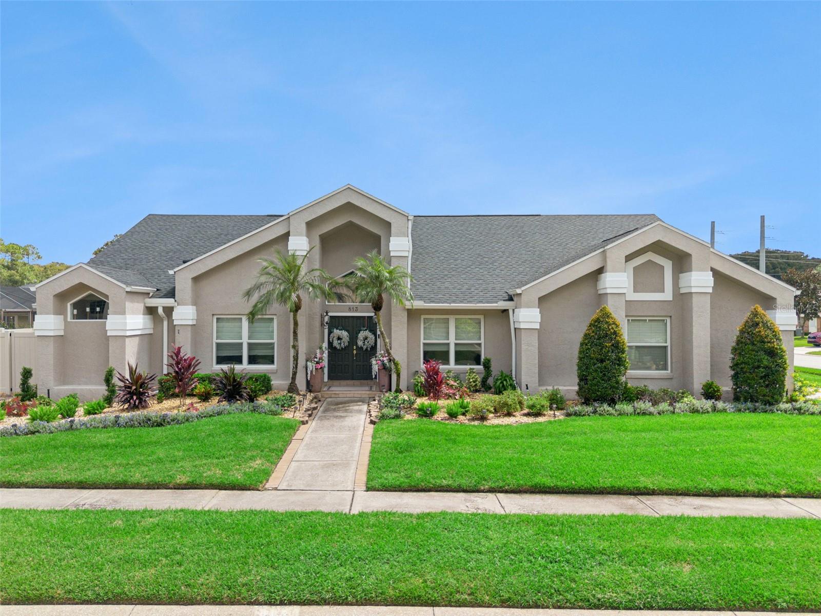 813 SILVERWOOD DR