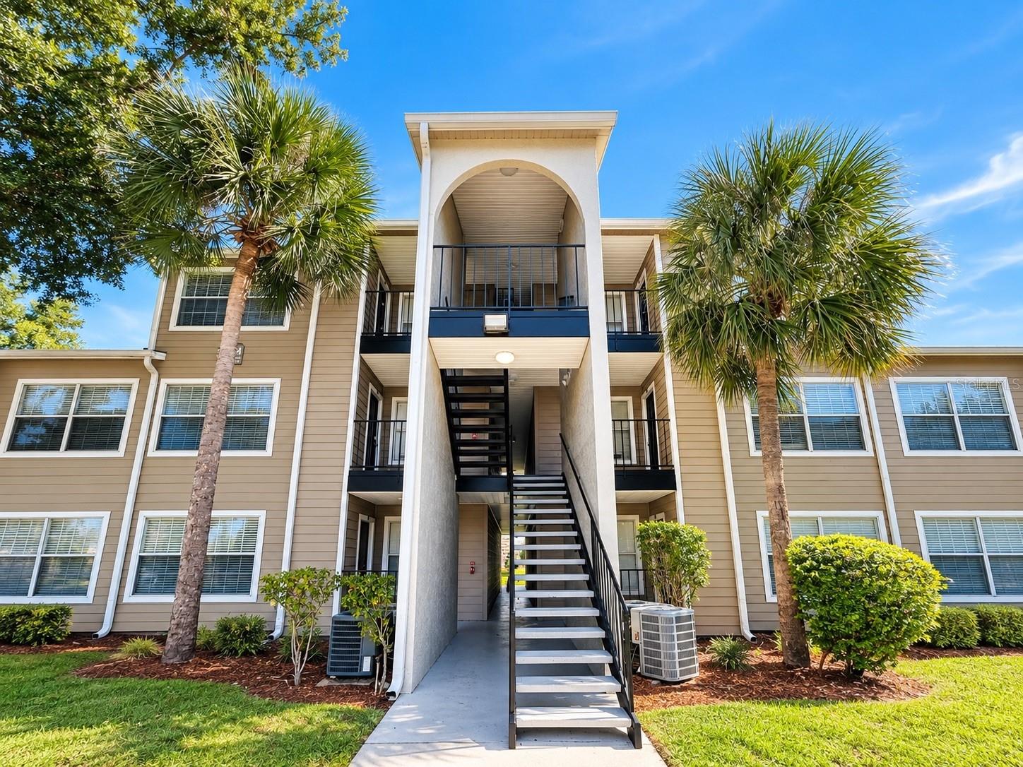 4724 WALDEN CIR #26