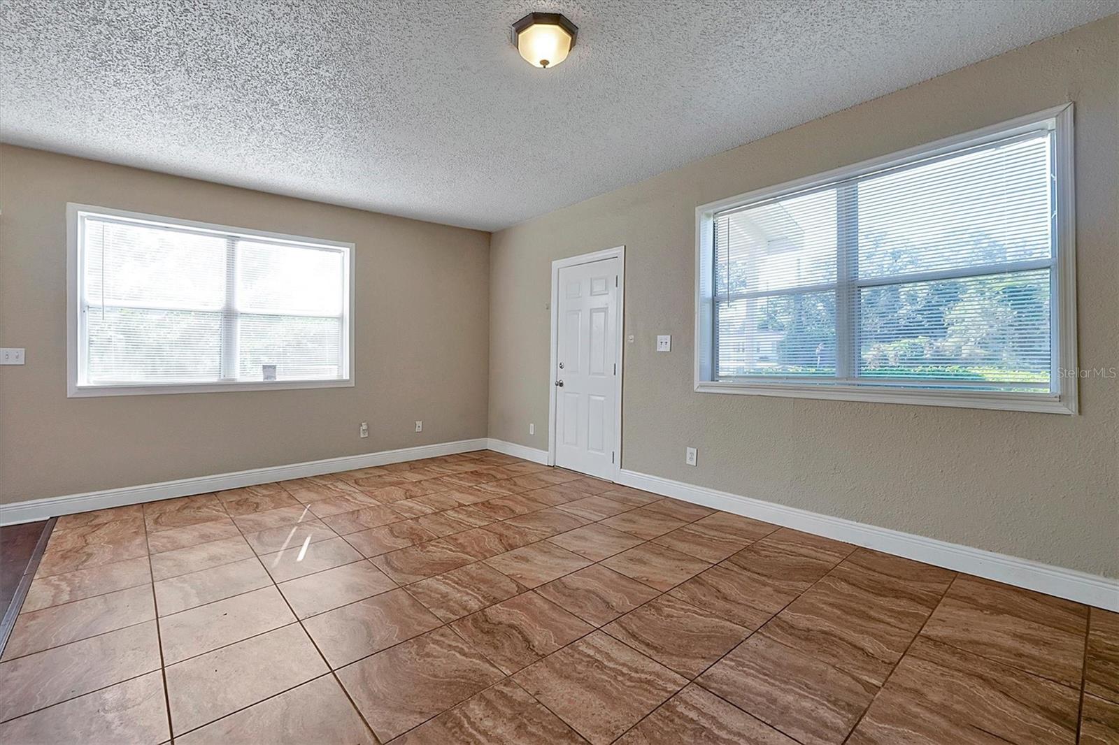 821 WINGO ST — photo 4