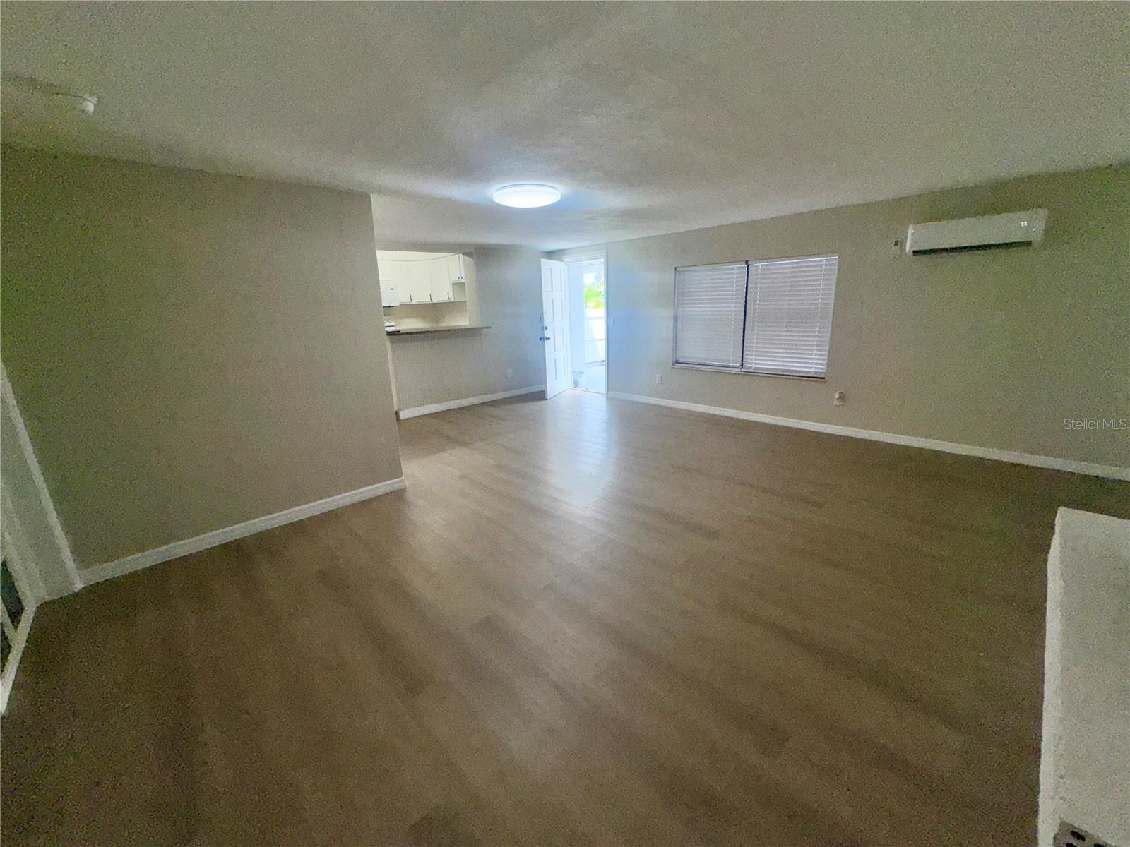 1111 ROMANO AVE — photo 2
