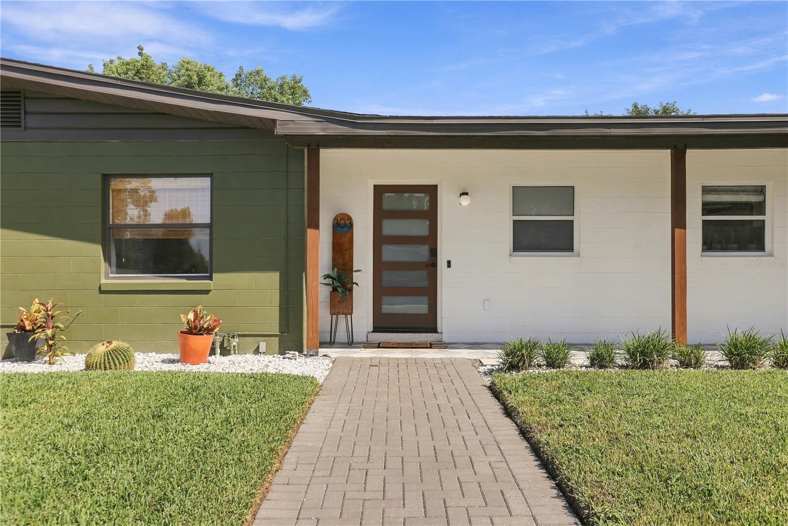 303 HALSEY ST — photo 3