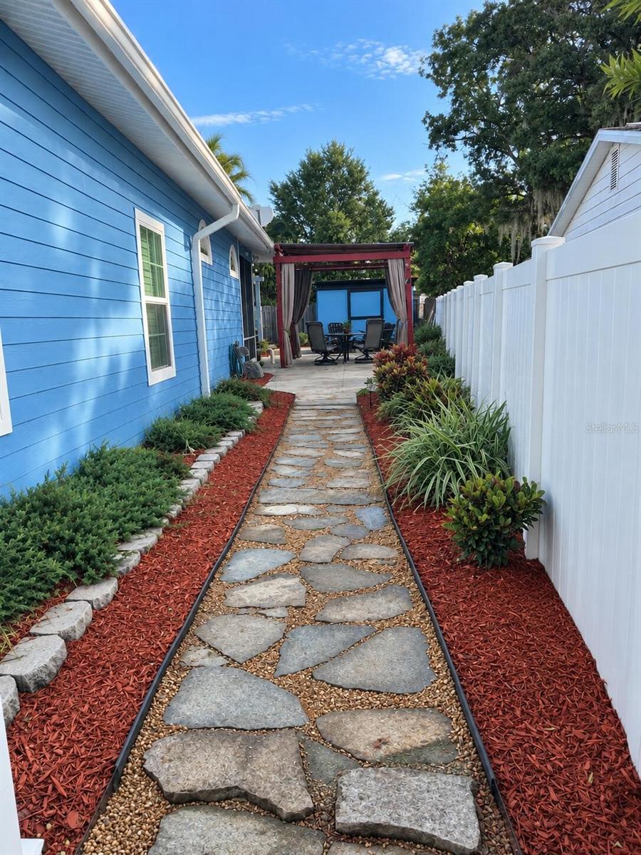 3009 W CLINTON ST — photo 11