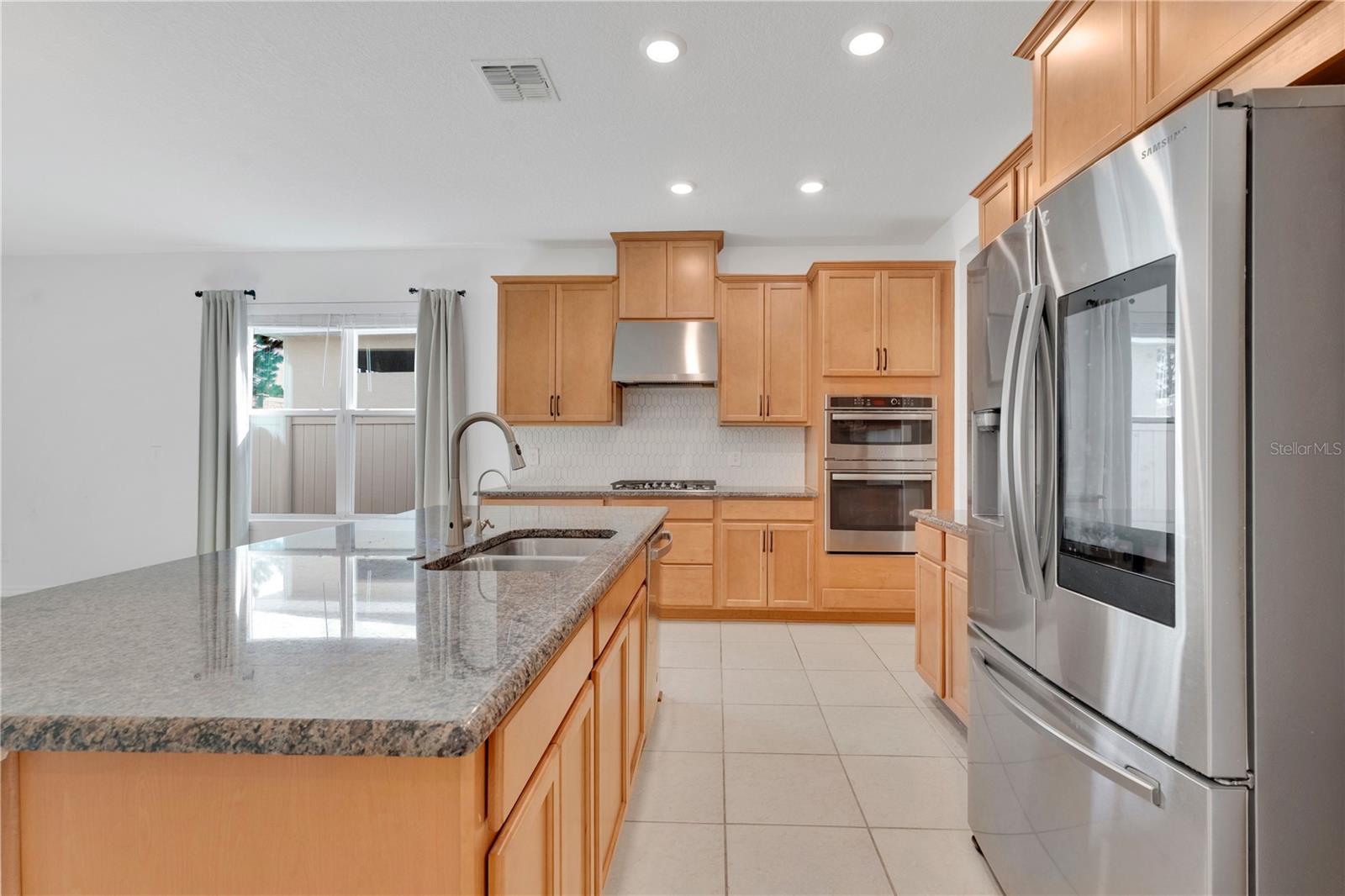 961 LAKESIDE ESTATES DR — photo 7