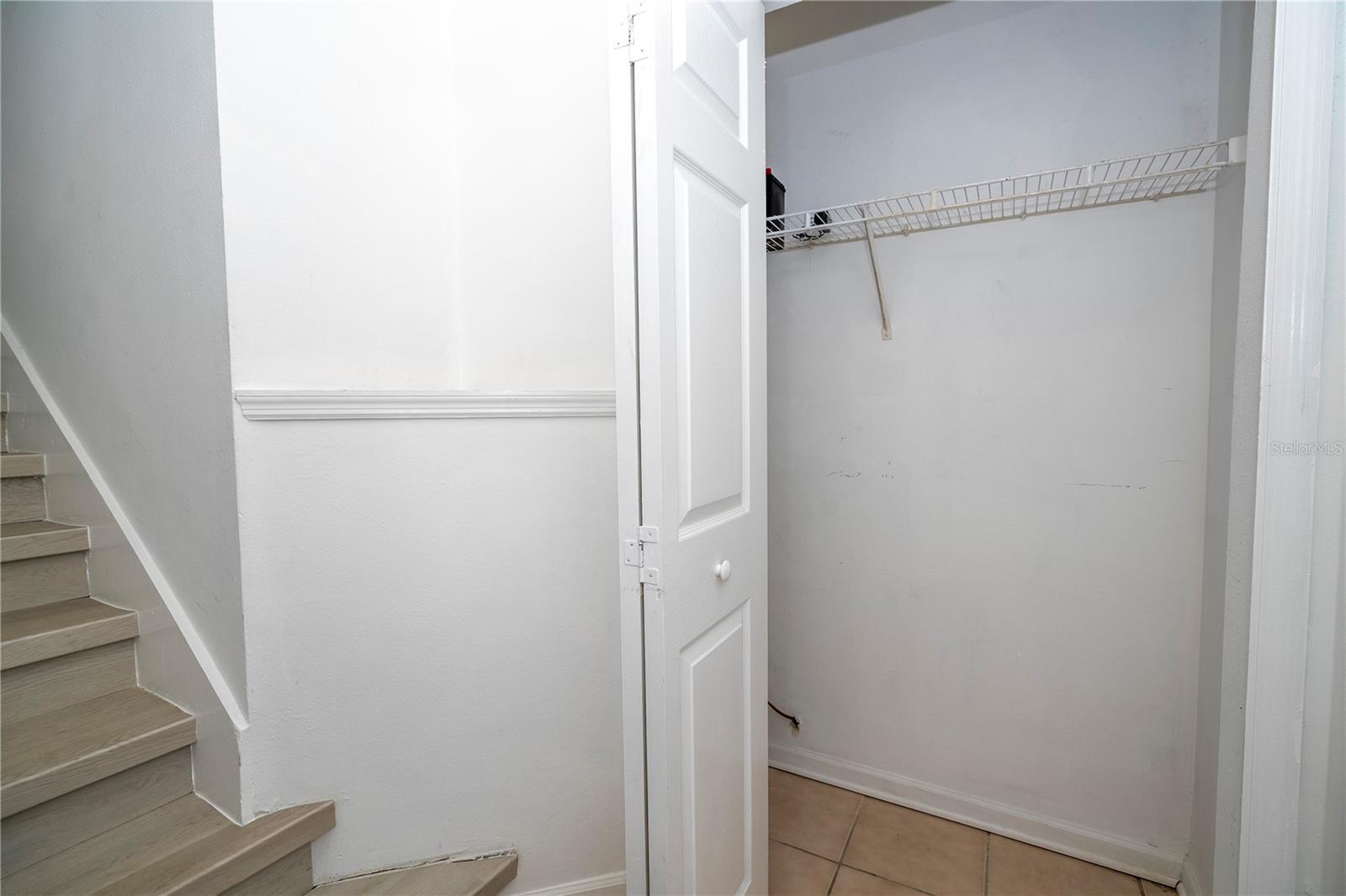 4336 S KIRKMAN RD #704 — photo 4