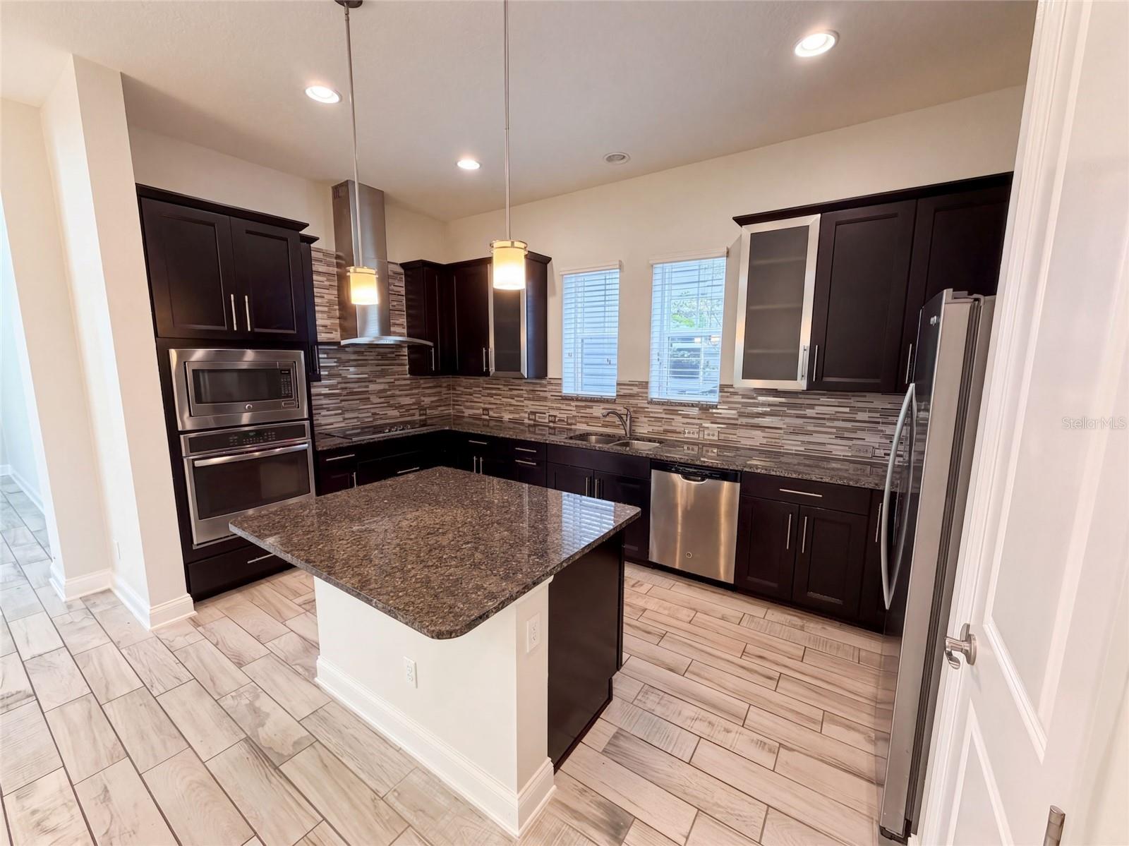 7797 LAUREATE BLVD — photo 3