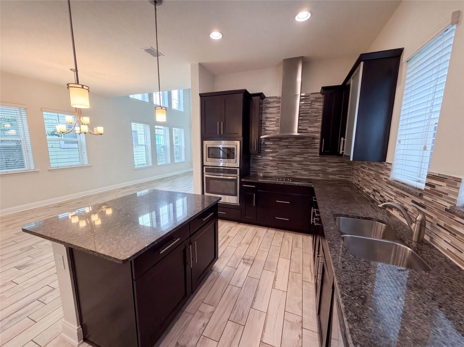 7797 LAUREATE BLVD — photo 4