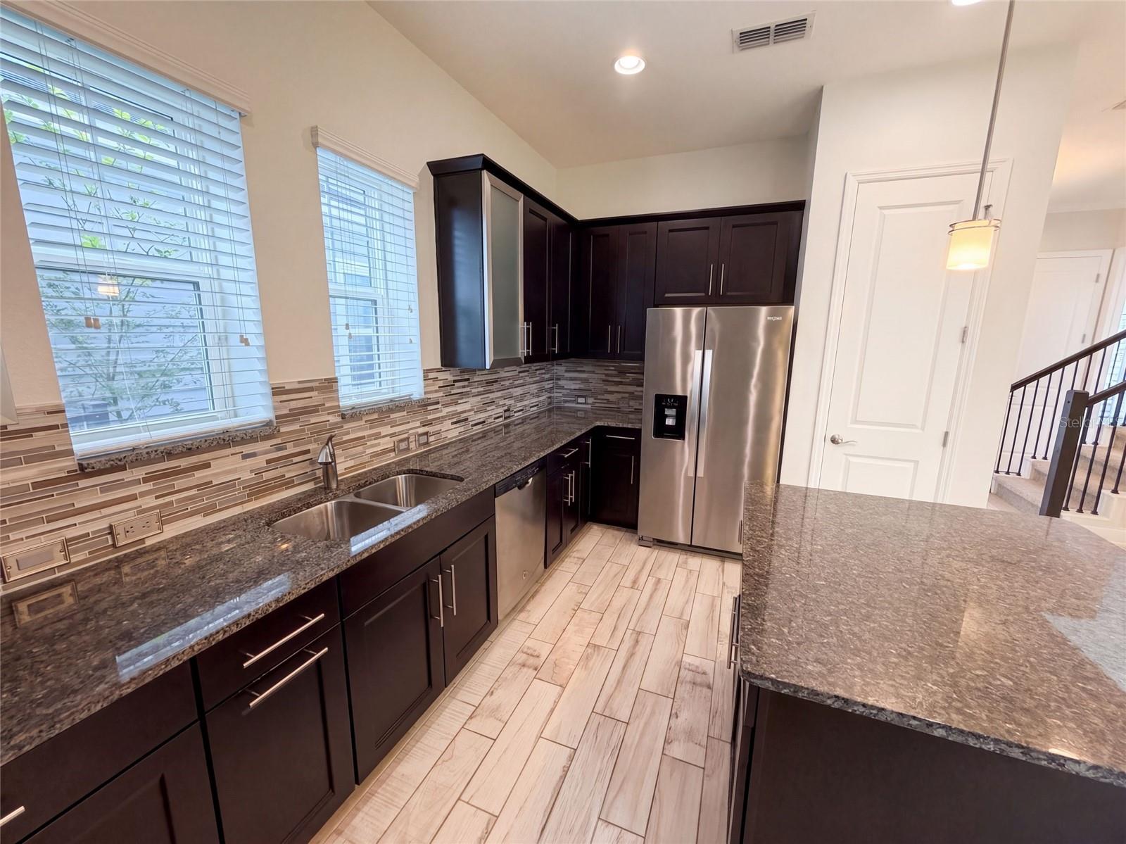 7797 LAUREATE BLVD — photo 5