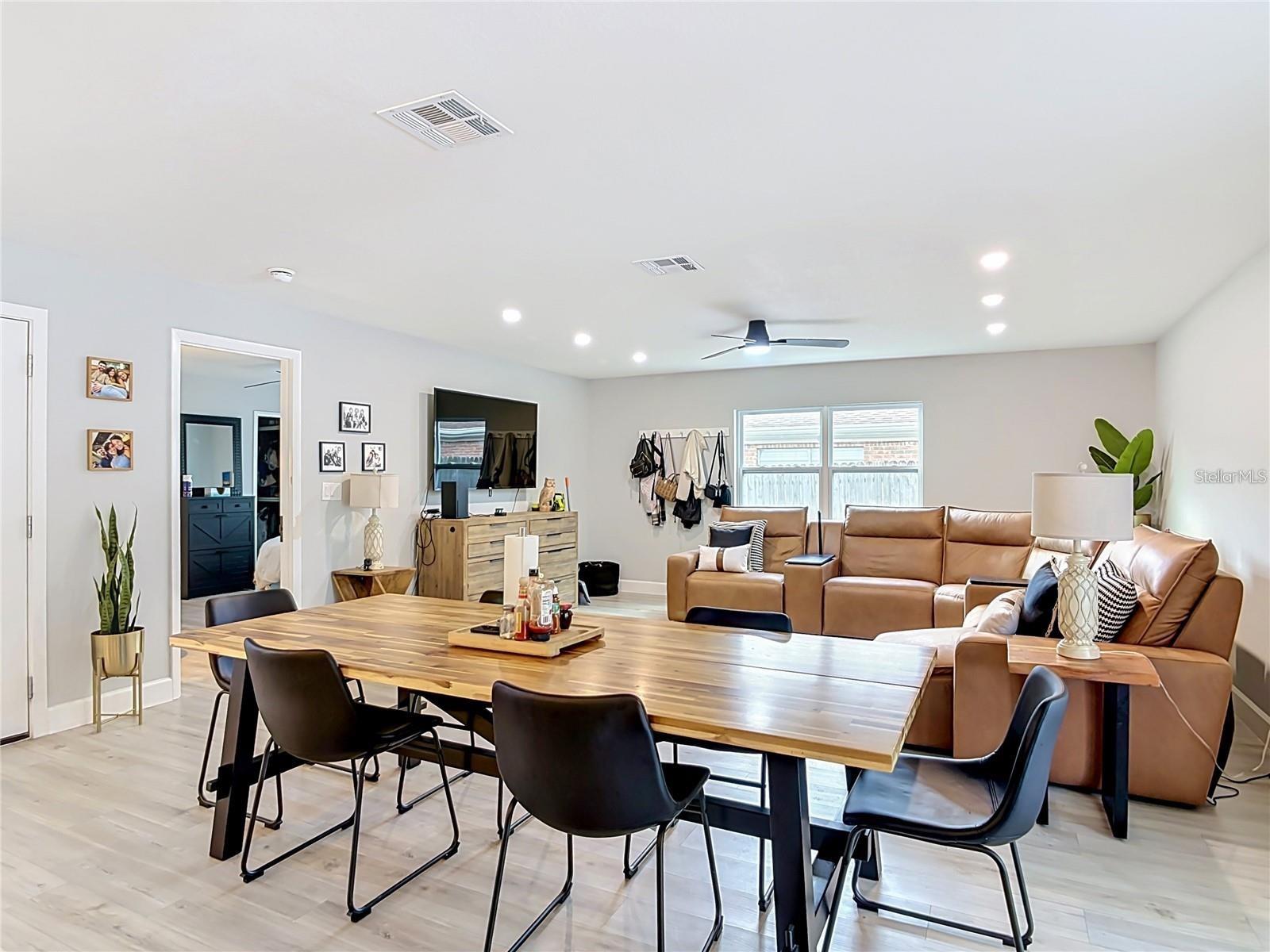 8676 HILLSIDE DR — photo 7