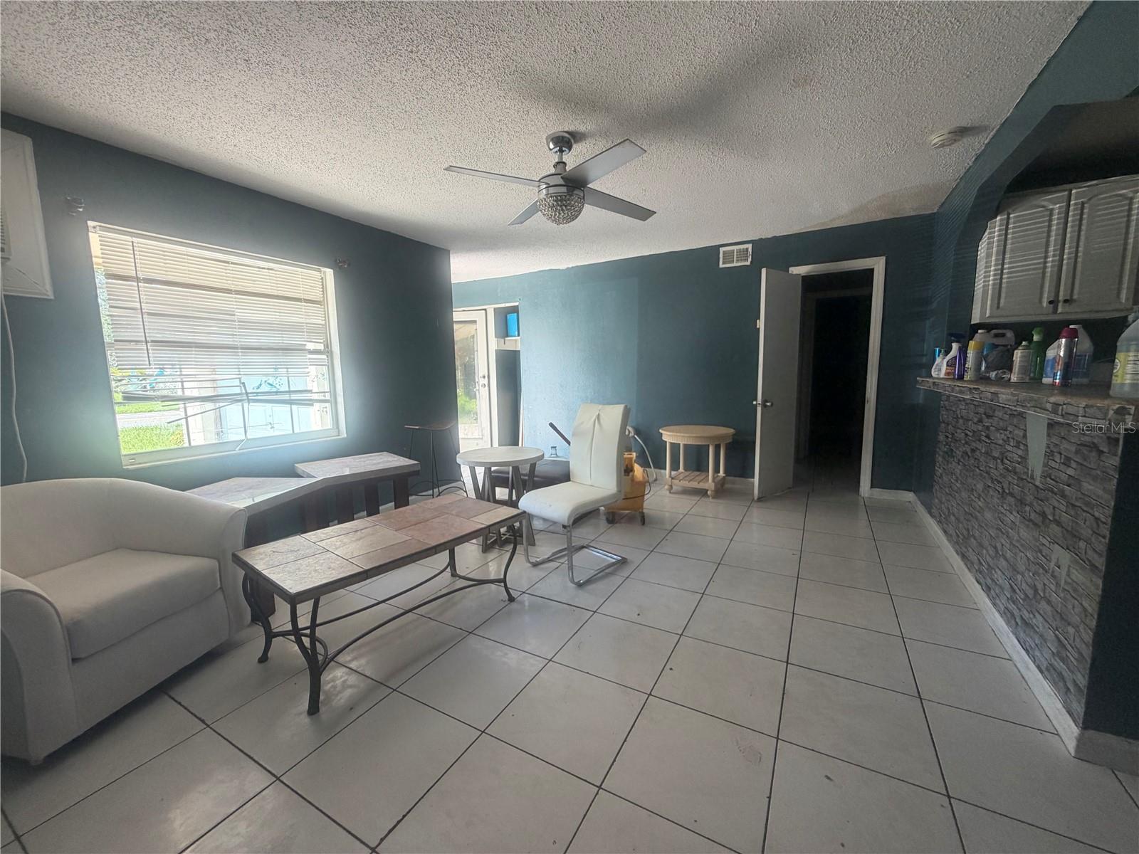 754 TRAILWOOD DR — photo 2