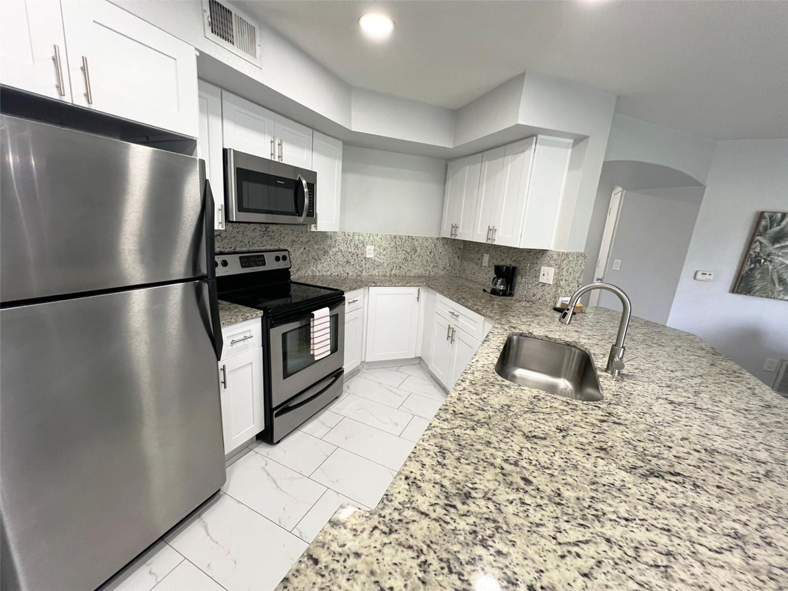 7250 WESTPOINTE BLVD #1015 — photo 8