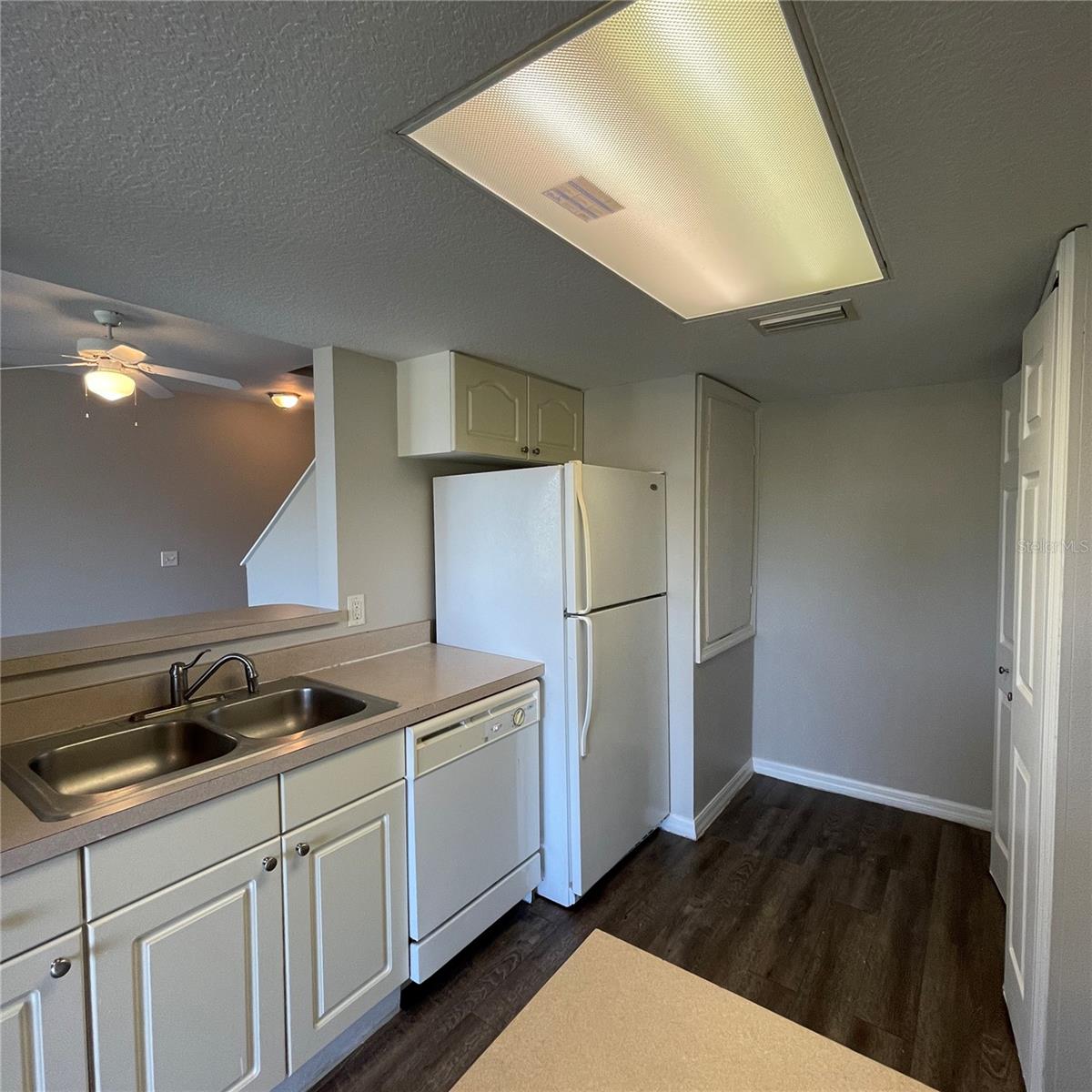 621 WASHINGTON PALM LOOP — photo 4