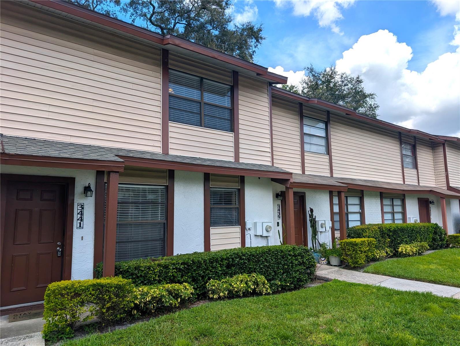 3441 OAK TRAIL CT — photo 2