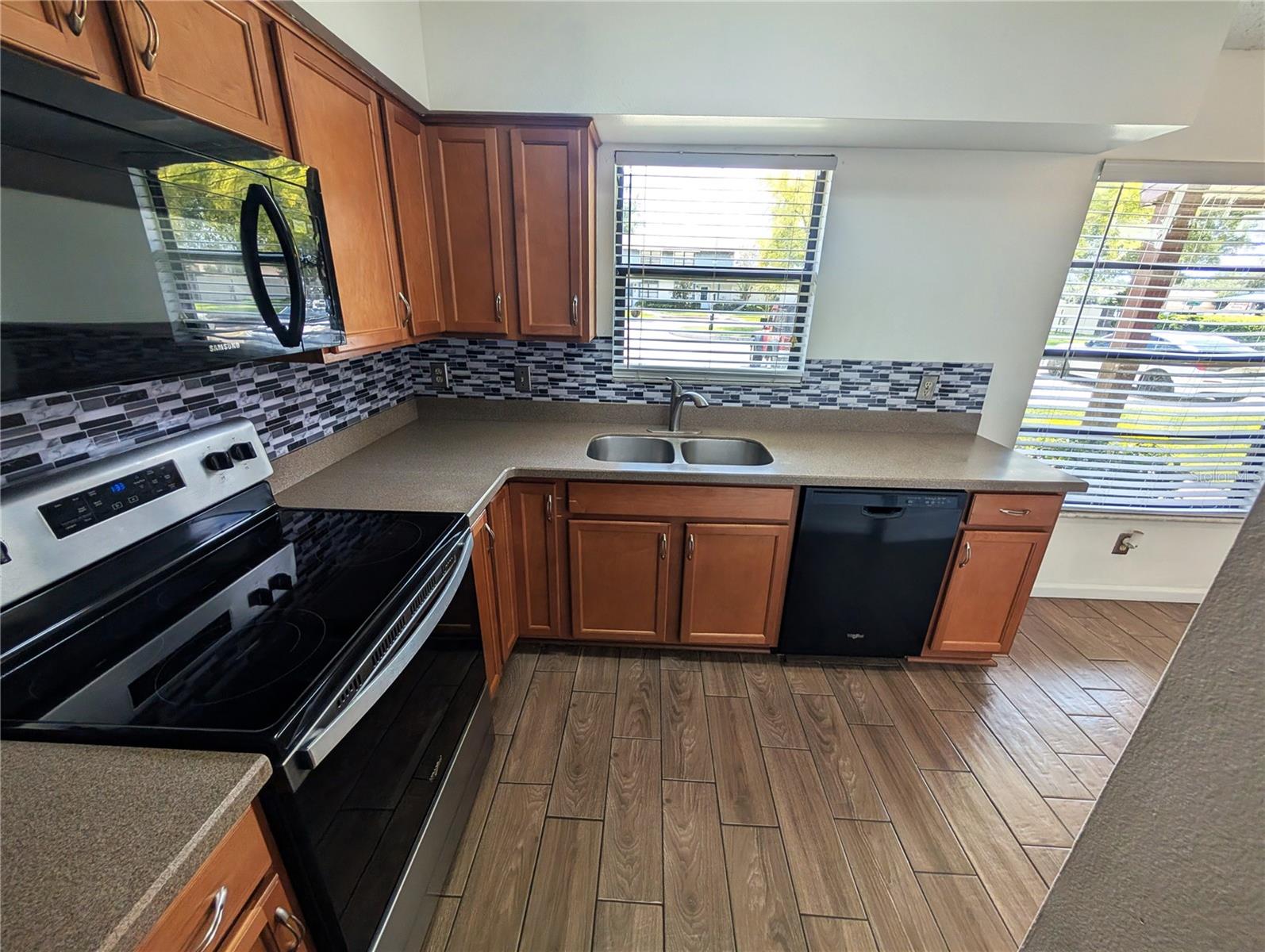 3441 OAK TRAIL CT — photo 3