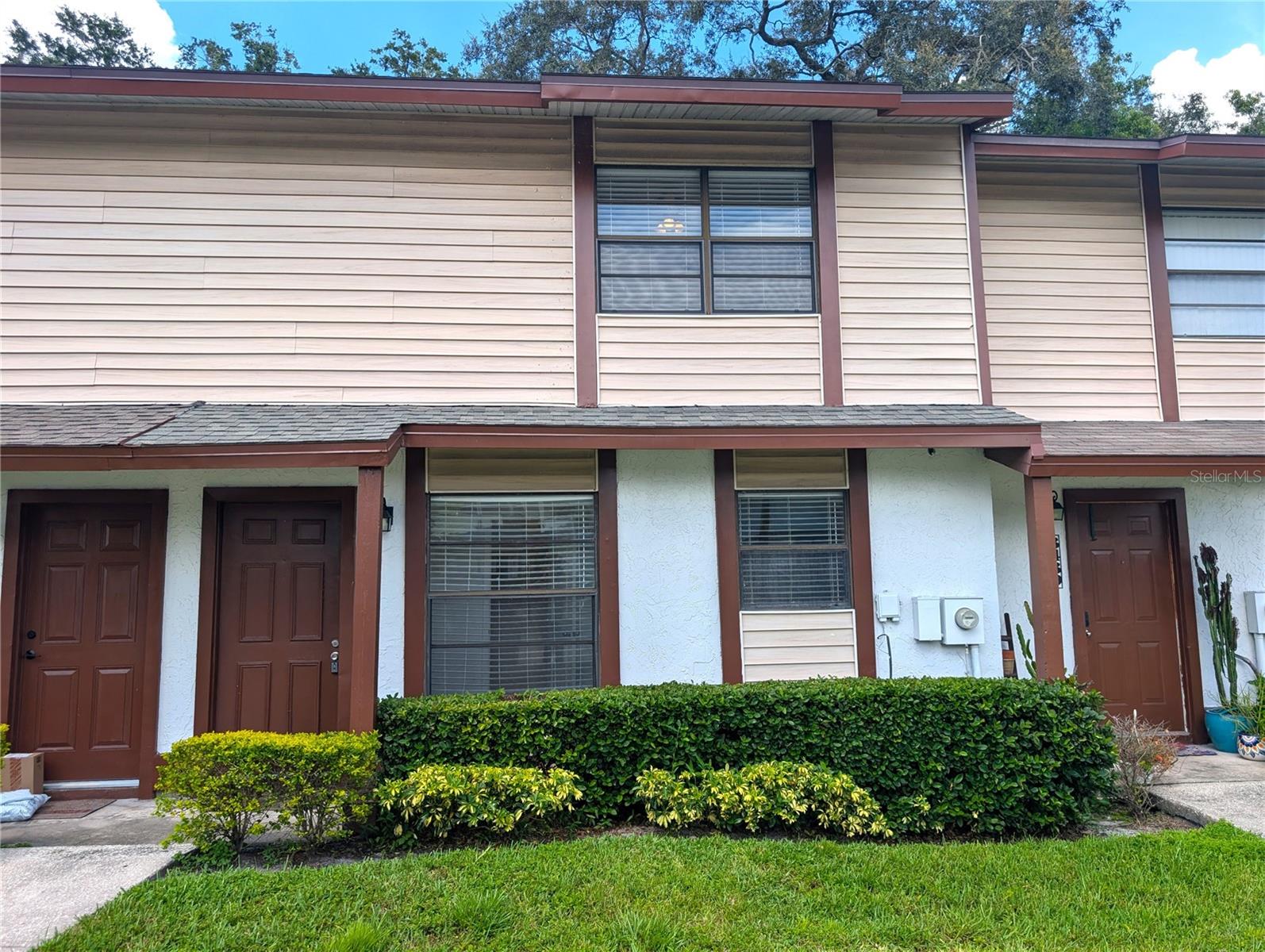 3441 OAK TRAIL CT