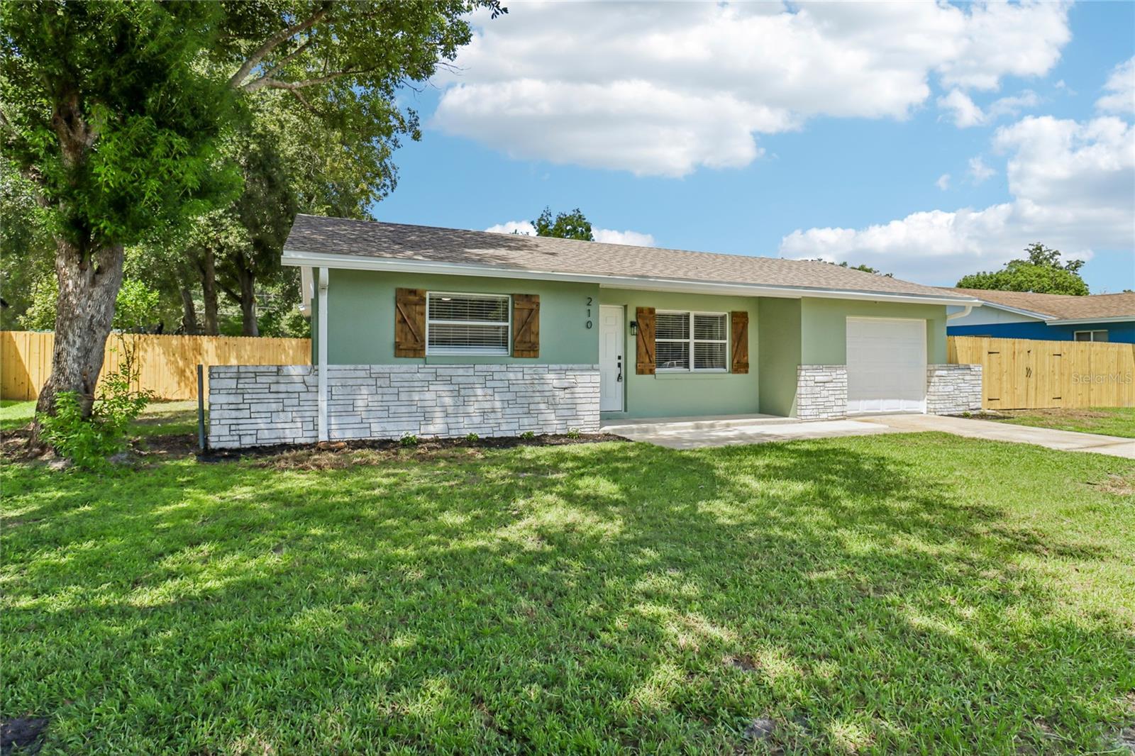 210 MELISSA CT