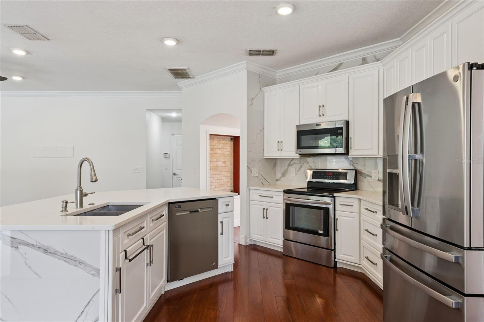 4920 HOOK HOLLOW CIR — photo 9