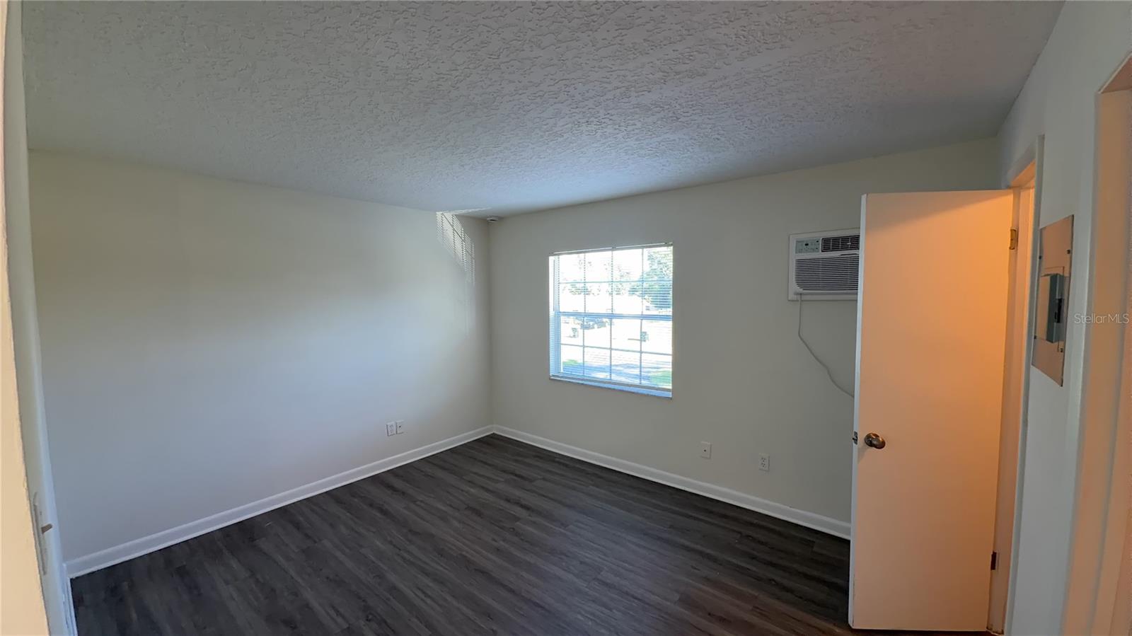 5266 DAVISSON AVE — photo 8