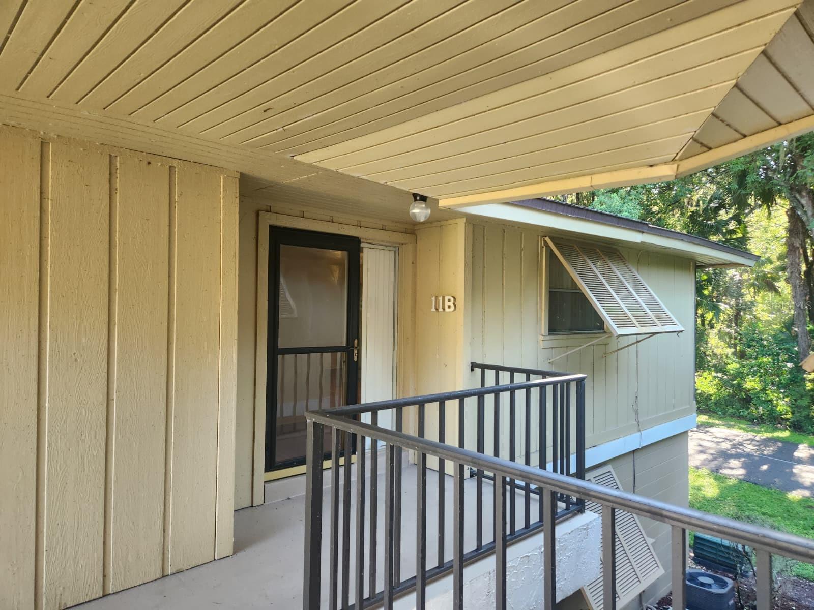 130 JASMINE WOODS CT #11B — photo 2
