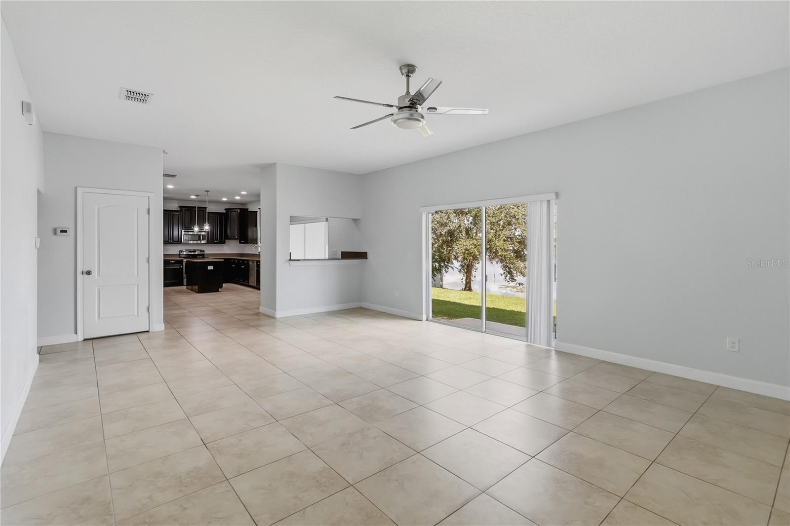 2932 YOUNGFORD ST — photo 10