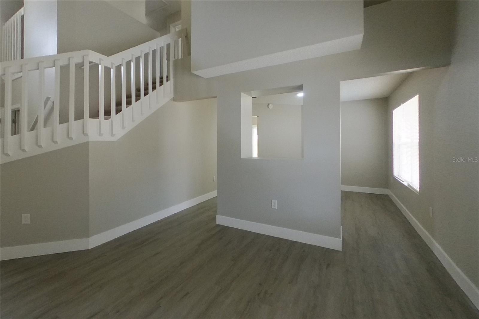 10418 GLASSBOROUGH DR — photo 2
