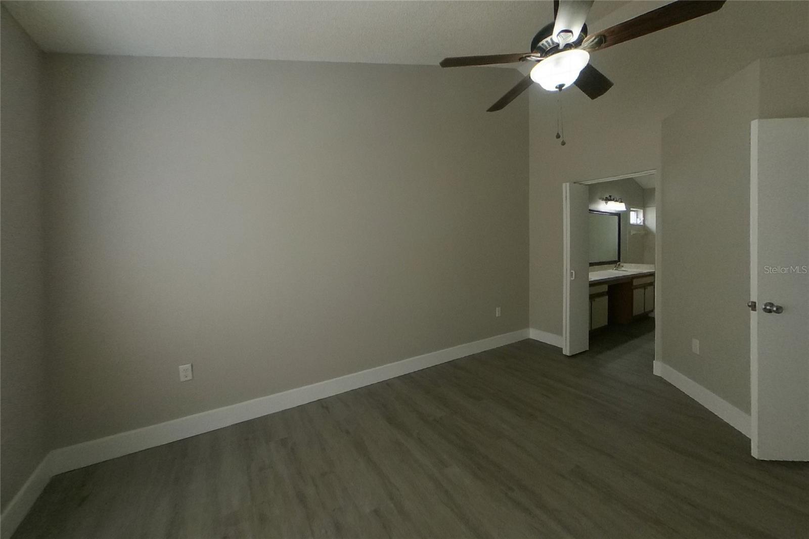 10418 GLASSBOROUGH DR — photo 9