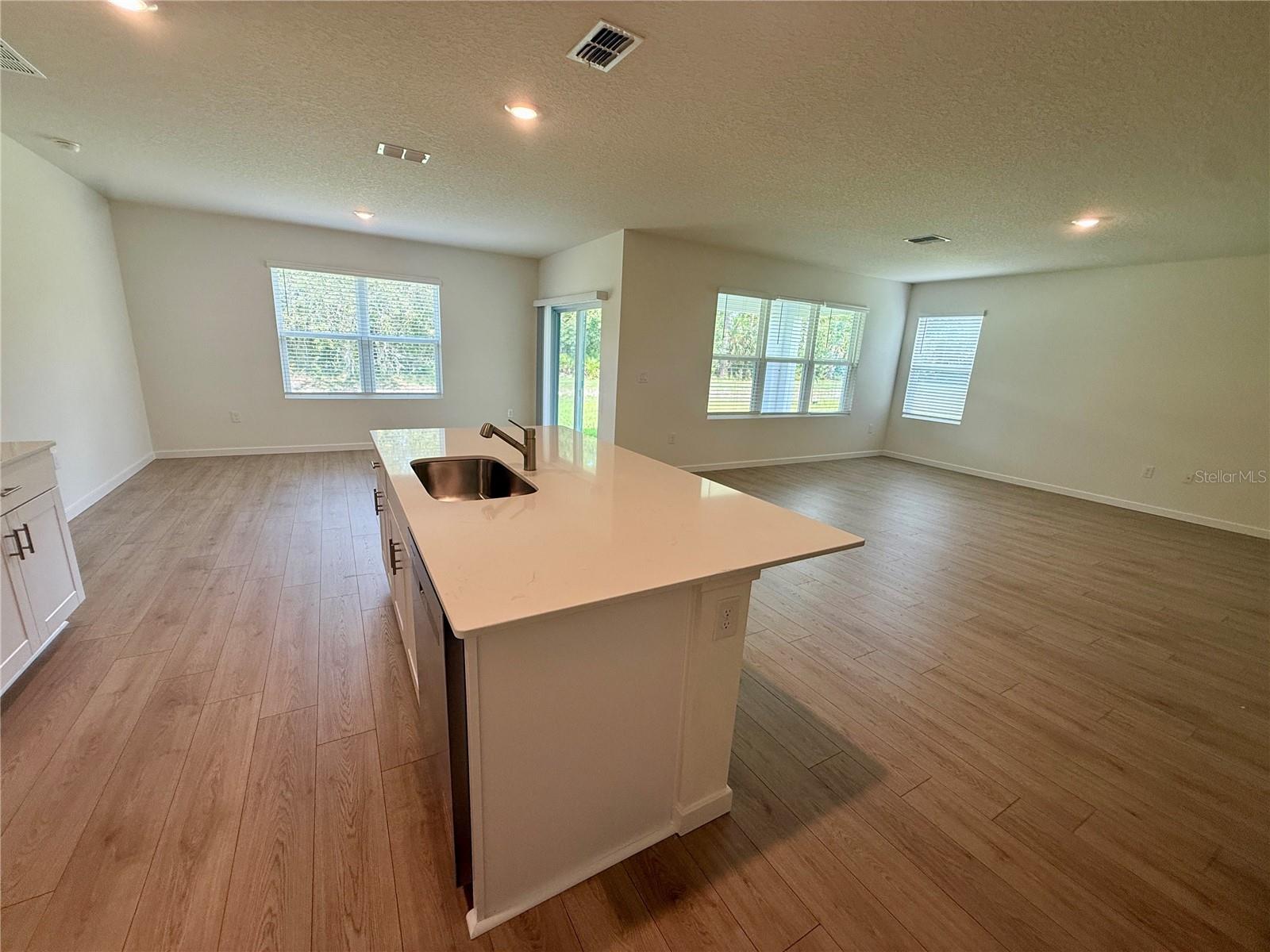 2504 DORSET CT — photo 12