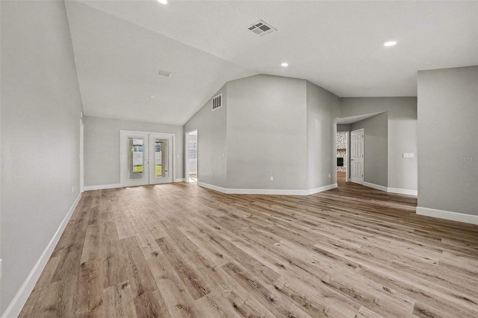 33608 OVERTON DR — photo 8