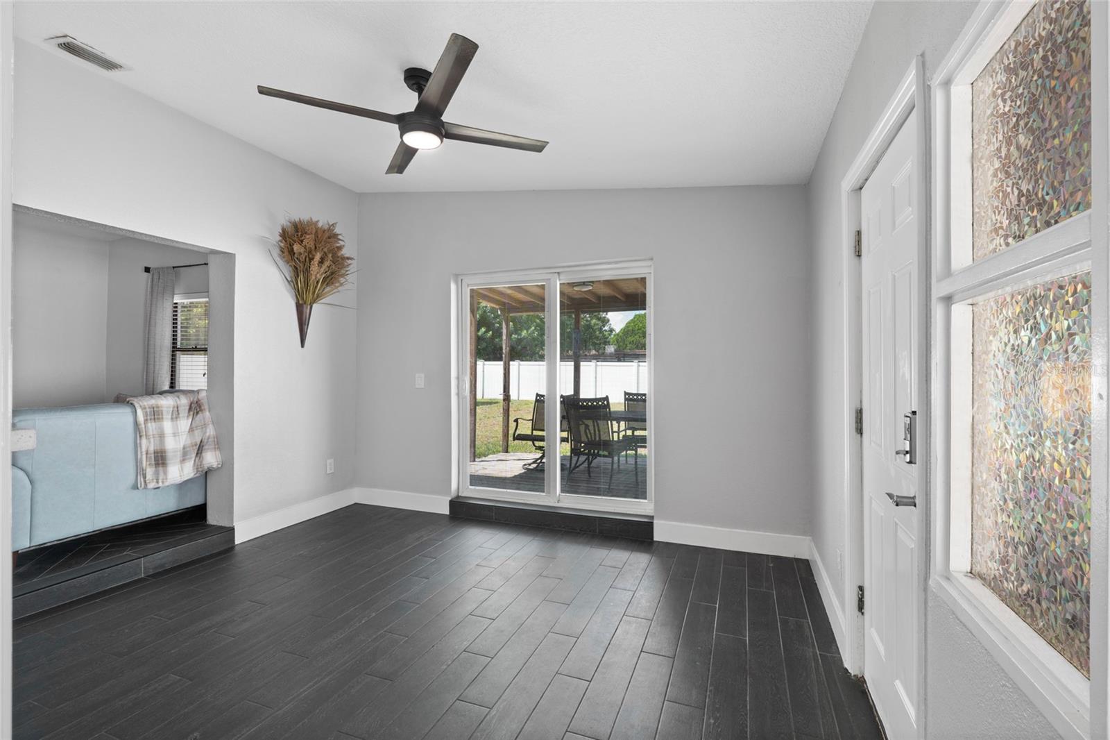 18 N ALDER DR — photo 12