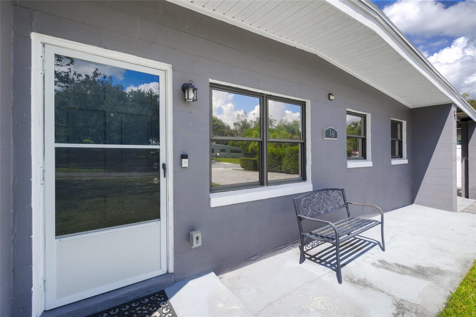 18 N ALDER DR — photo 4