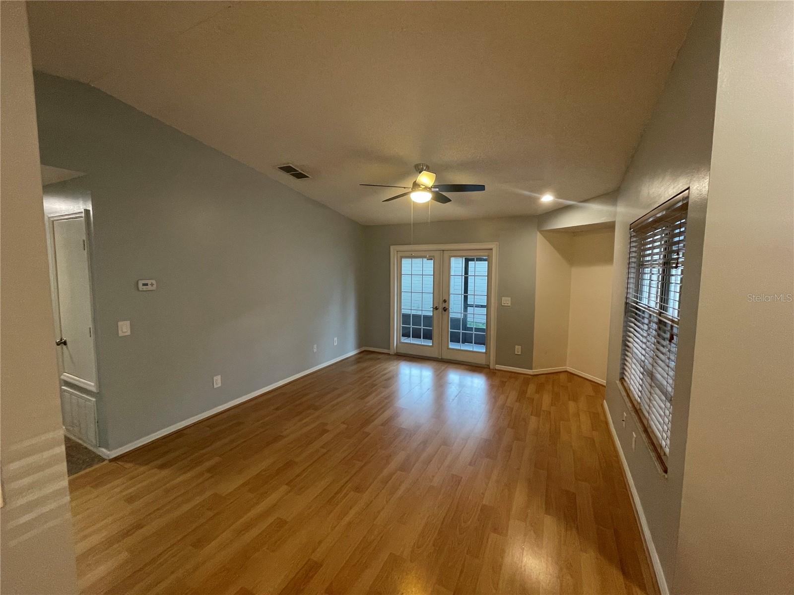 110 COBBLESTONE WAY — photo 6