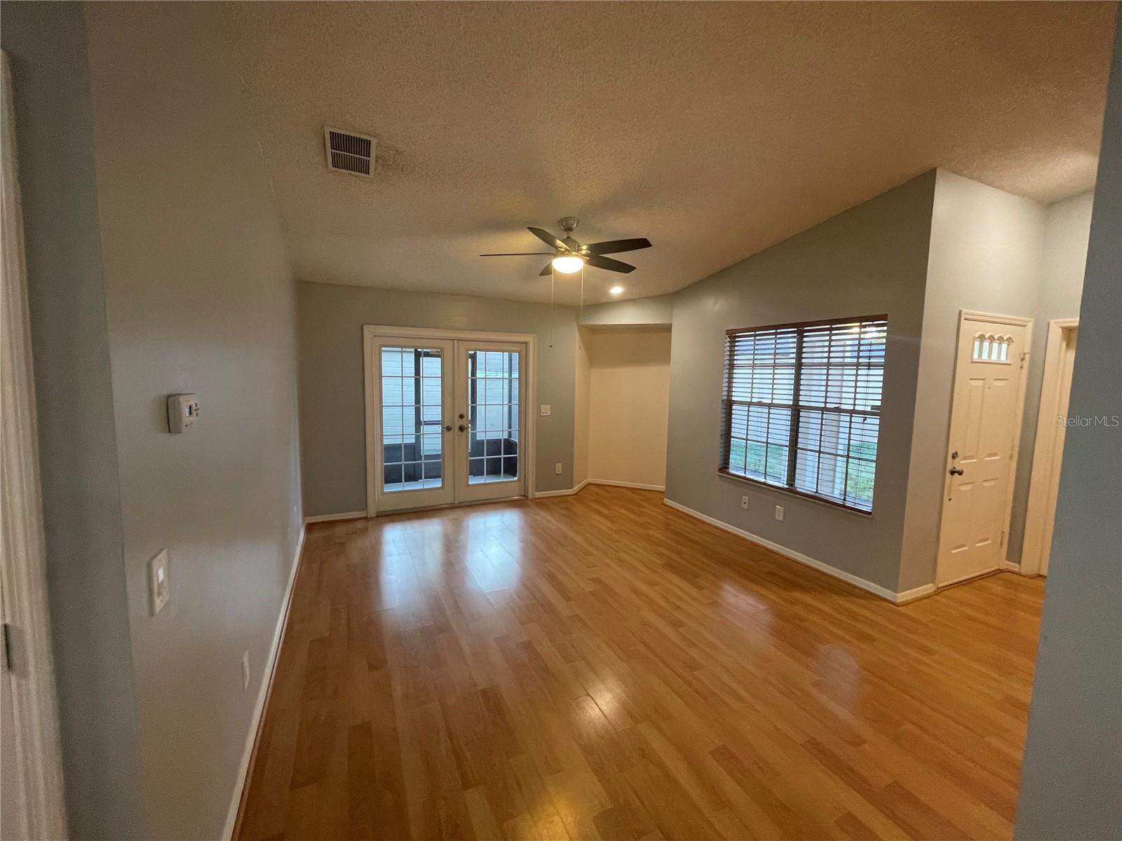 110 COBBLESTONE WAY — photo 7