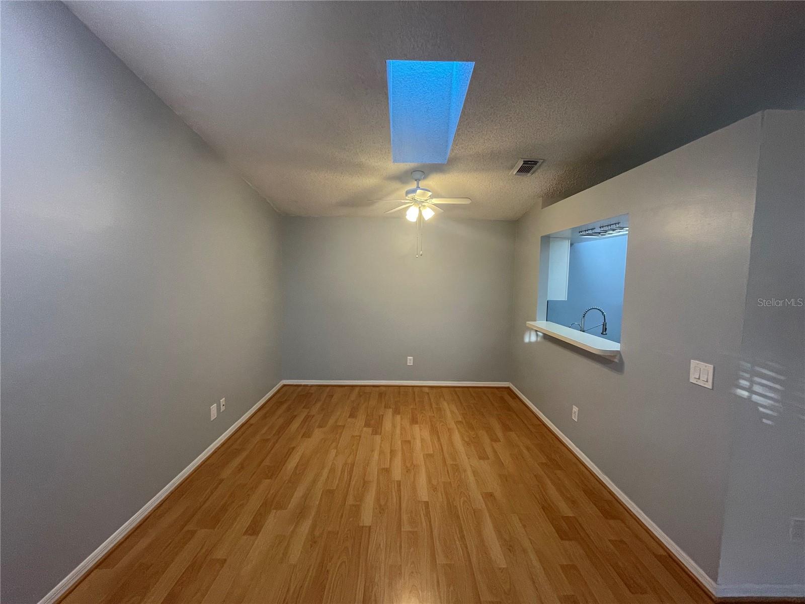 110 COBBLESTONE WAY — photo 8