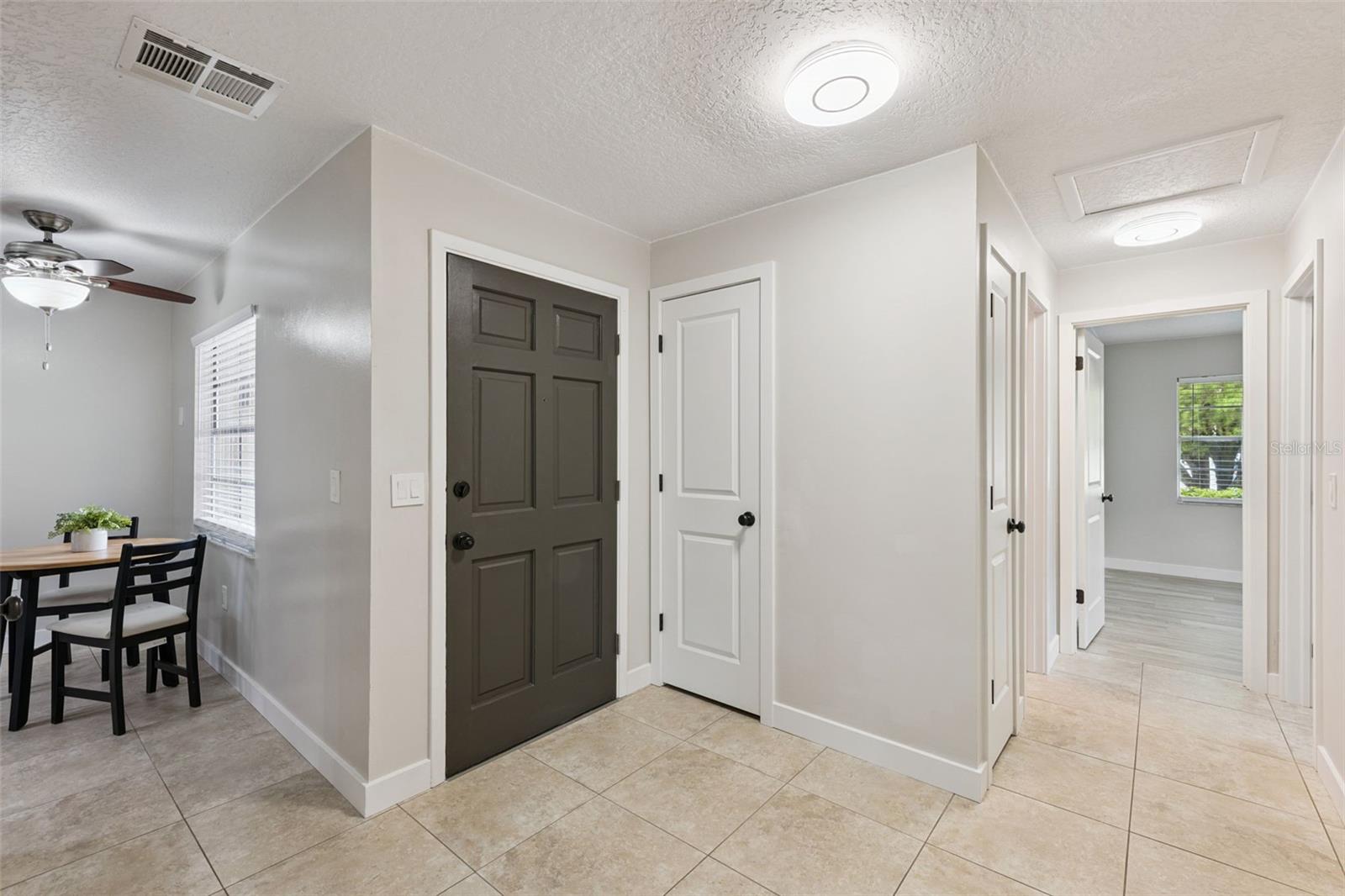 618 HATTAWAY DR — photo 4