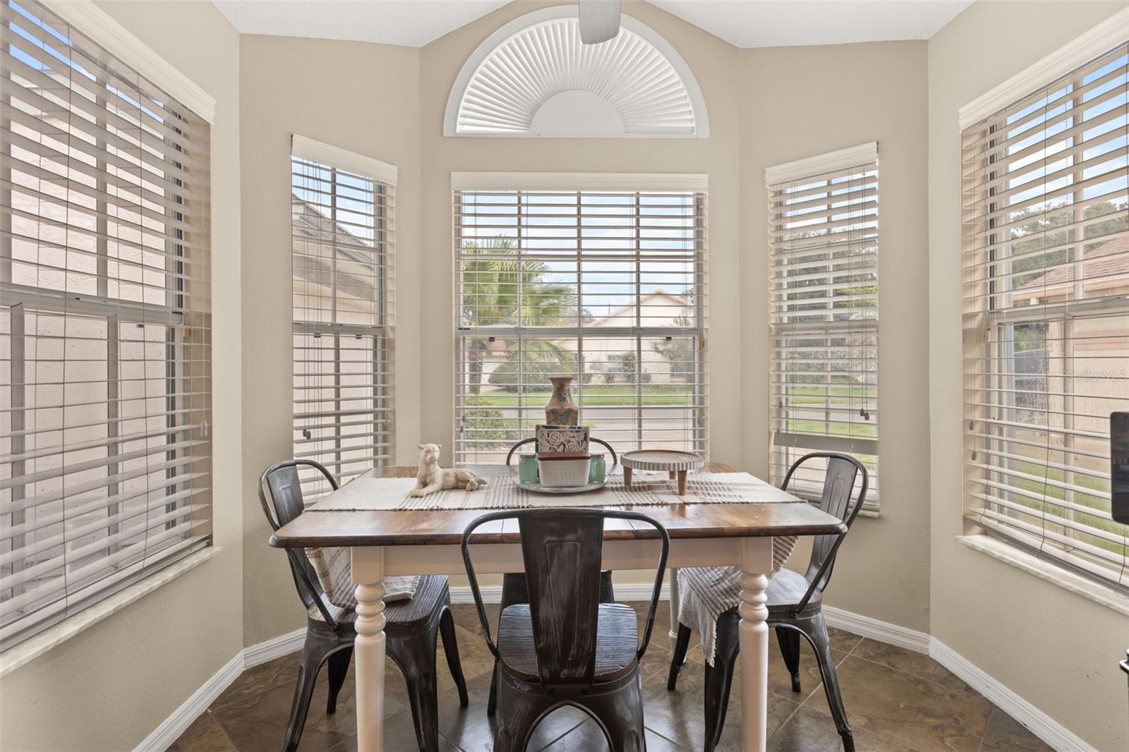 11612 PEACH GROVE LN — photo 11