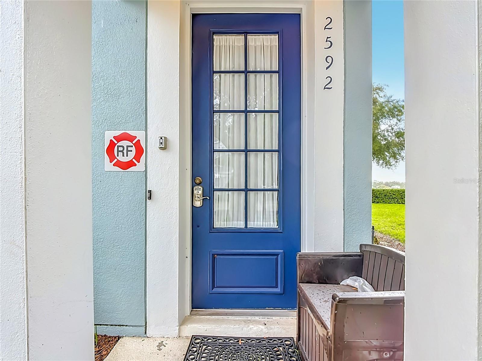 2592 MANESHAW LN — photo 3