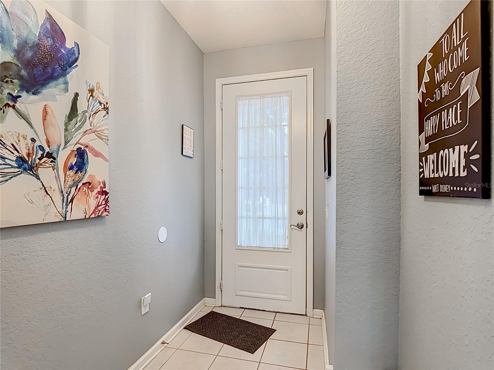 2592 MANESHAW LN — photo 4