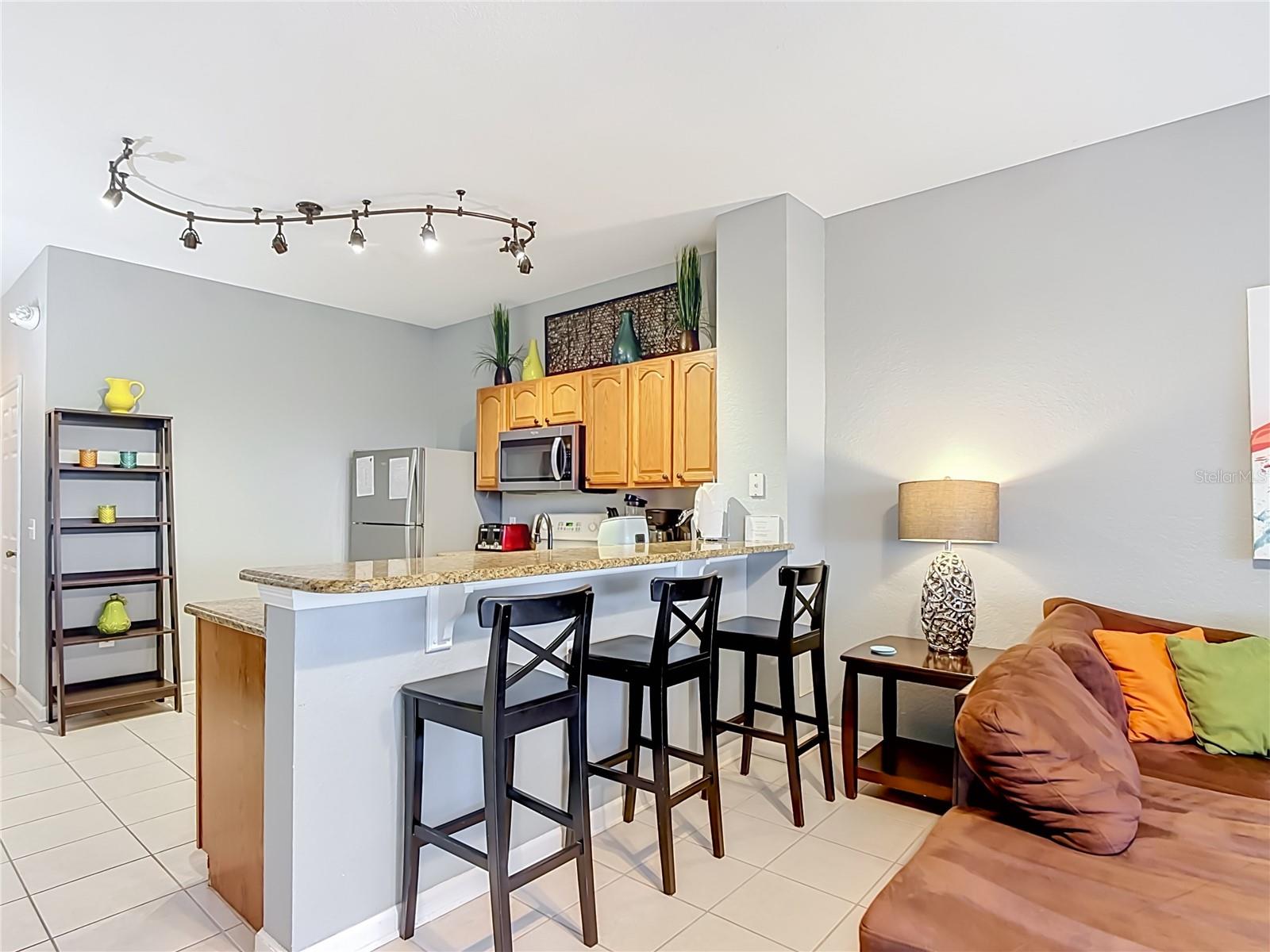 2592 MANESHAW LN — photo 8
